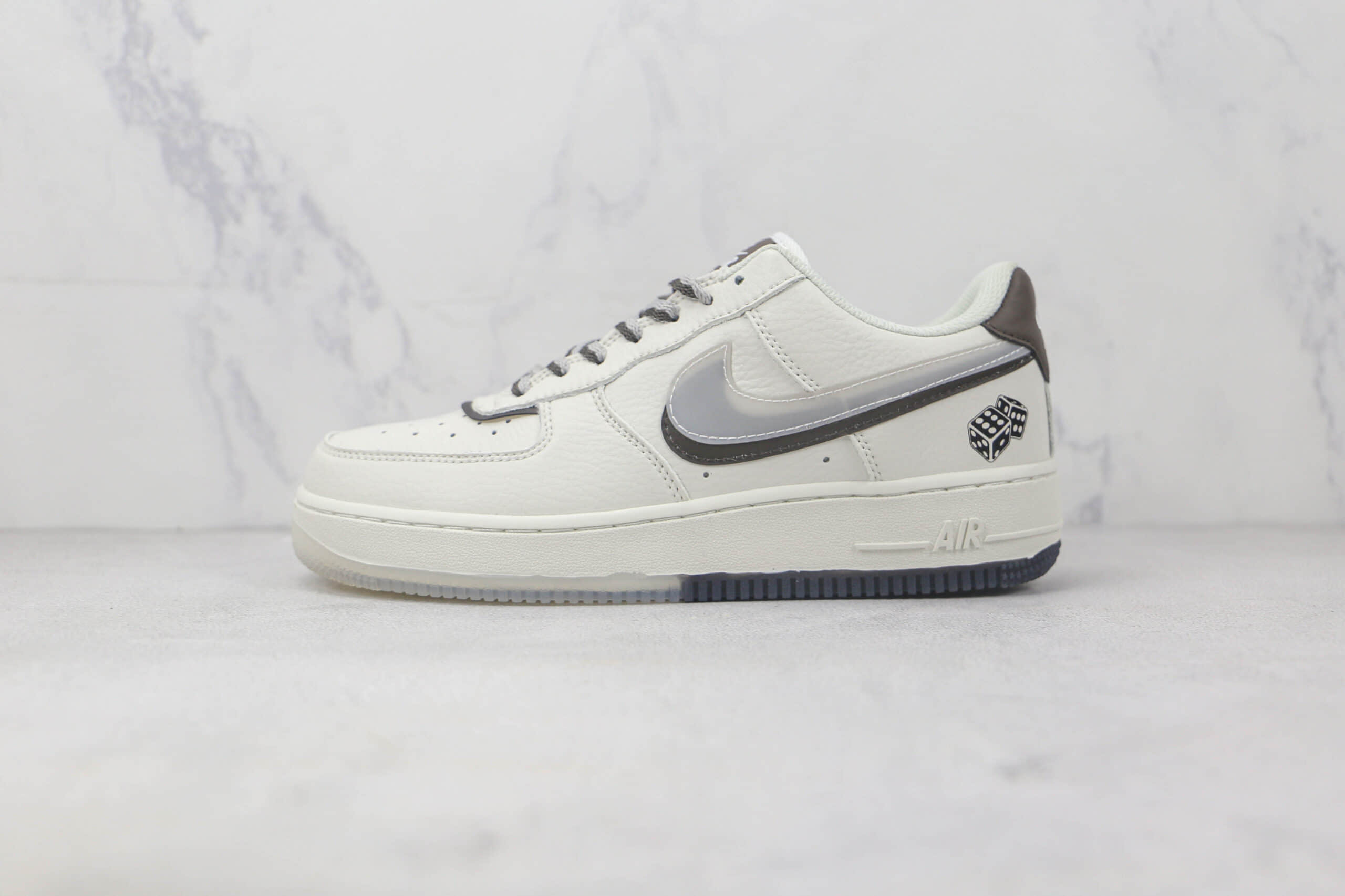 耐克Nike Air Force 1 Low 07莆田纯原复刻版本低帮AF1空军一号骰神板鞋内置气垫 货号：CW1574-801