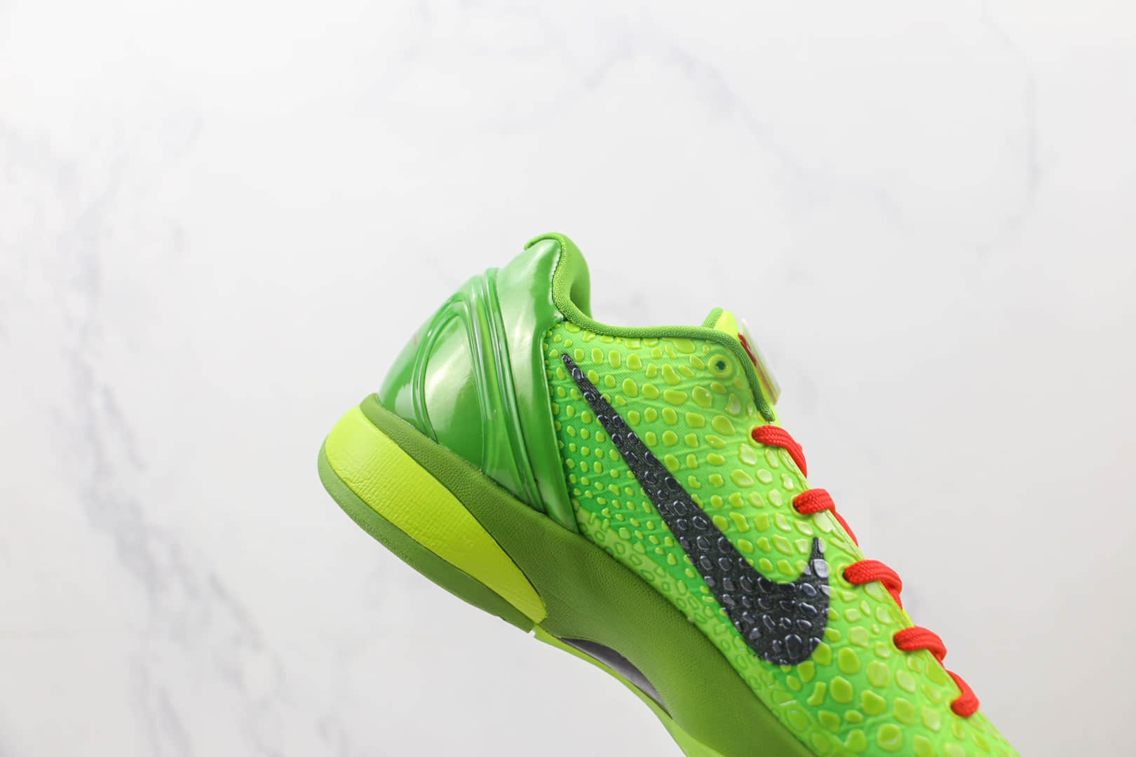 耐克Nike Kobe Protro V科比6代青蜂侠配色实战篮球鞋 科比6代碳板篮球鞋 货号：CW2190-300