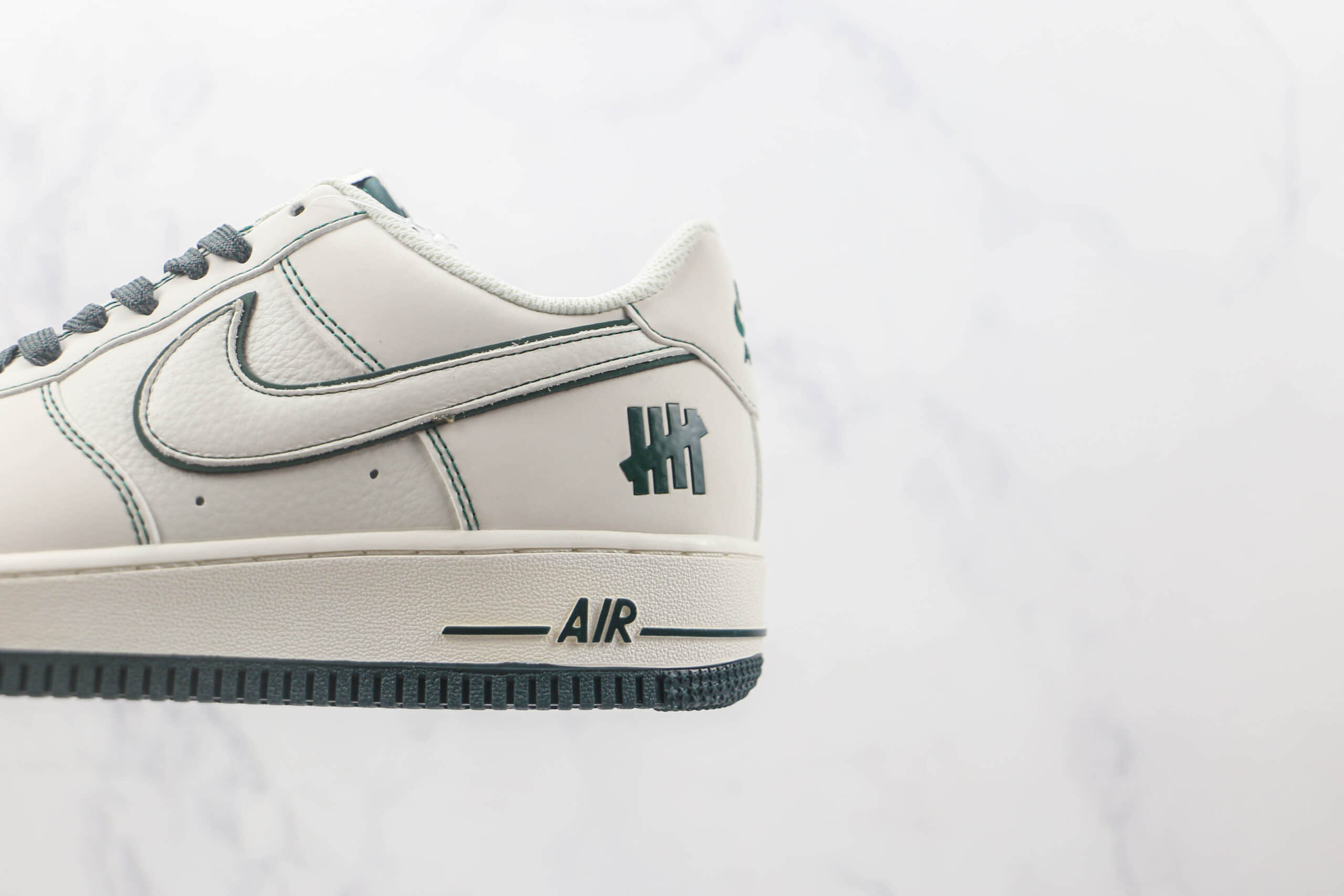 耐克Nike Air Force 1 Low ’07纯原版本低帮空军一号白灰色板鞋 耐克空军一号马克笔系列 货号：UN3699-066