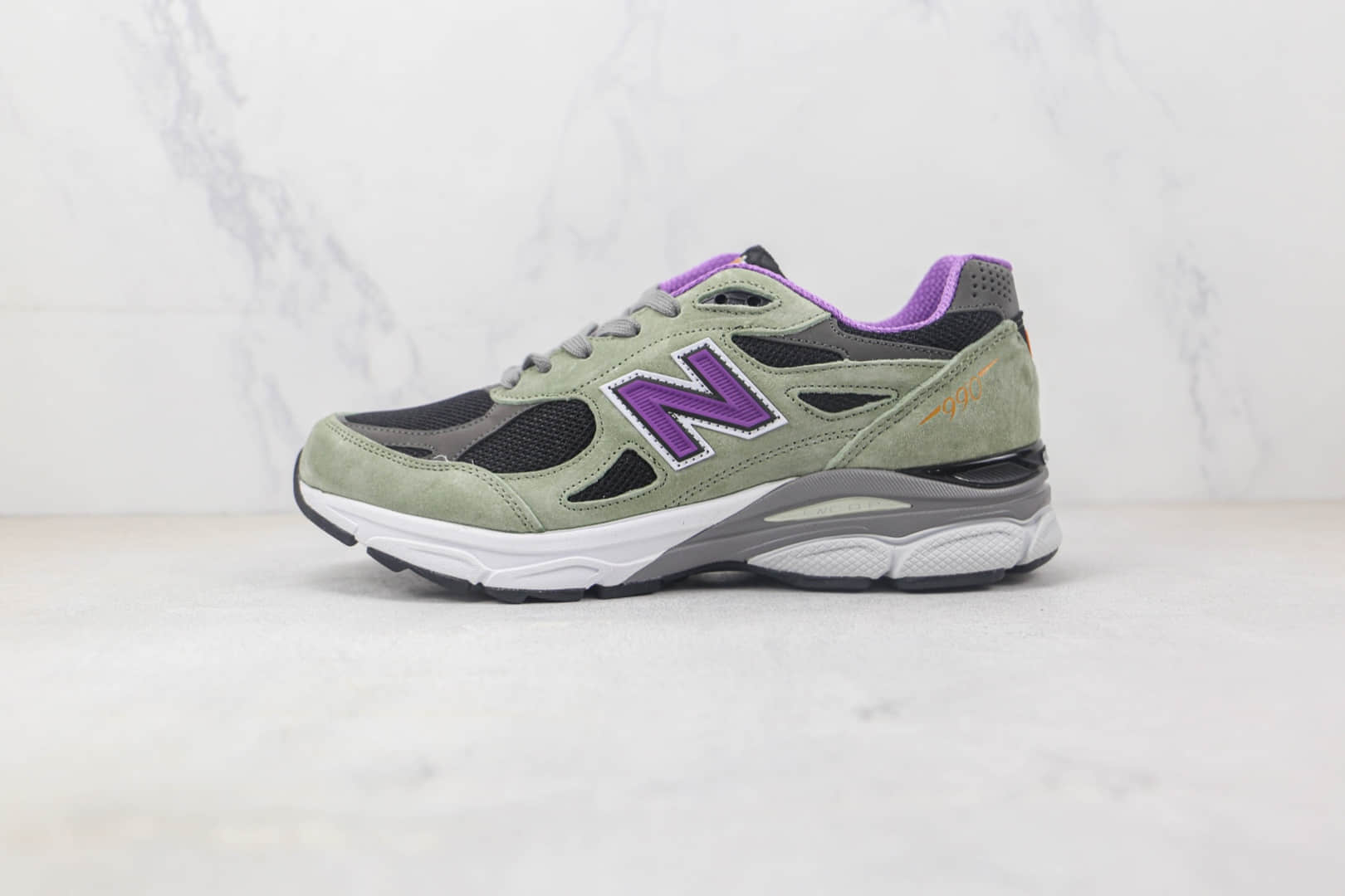 新百伦New Balance 990纯原版本NB990白绿紫色复古老爹鞋 新百伦NB990V3复古慢跑鞋 货号：M990TC3