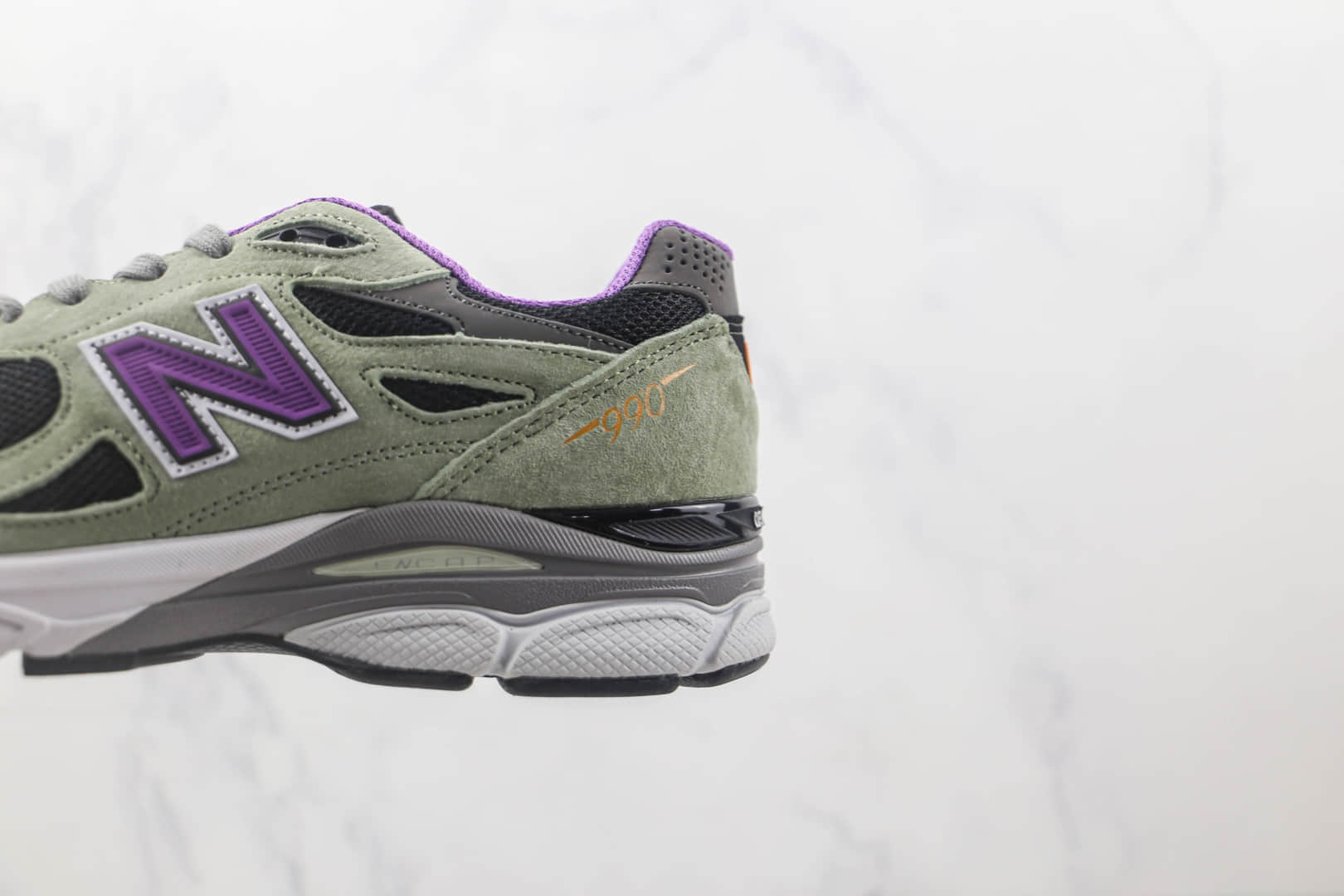 新百伦New Balance 990纯原版本NB990白绿紫色复古老爹鞋 新百伦NB990V3复古慢跑鞋 货号：M990TC3