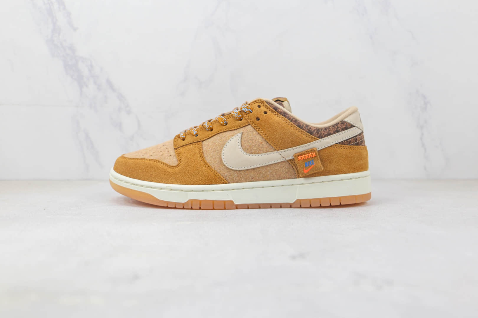 耐克Nike SB Dunk Low Dunk纯原版本低帮SB DUNK棕色板鞋 耐克SB DUNK棕色复古校园板鞋 货号：DZ5350-288