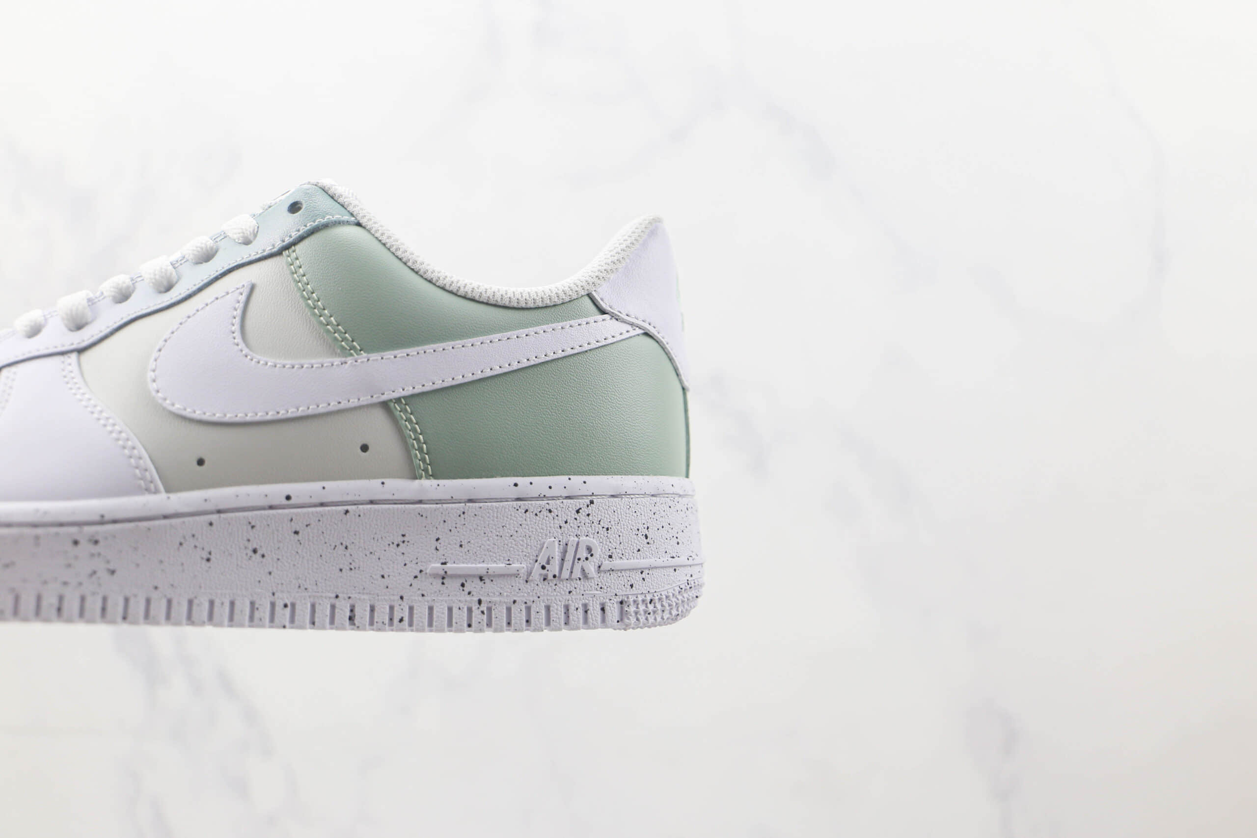 耐克Nike Air Force 1 Low 07纯原版本低帮空军一号白灰绿三色拼接板鞋 耐克空军一号校园板鞋 货号：MM6023-336