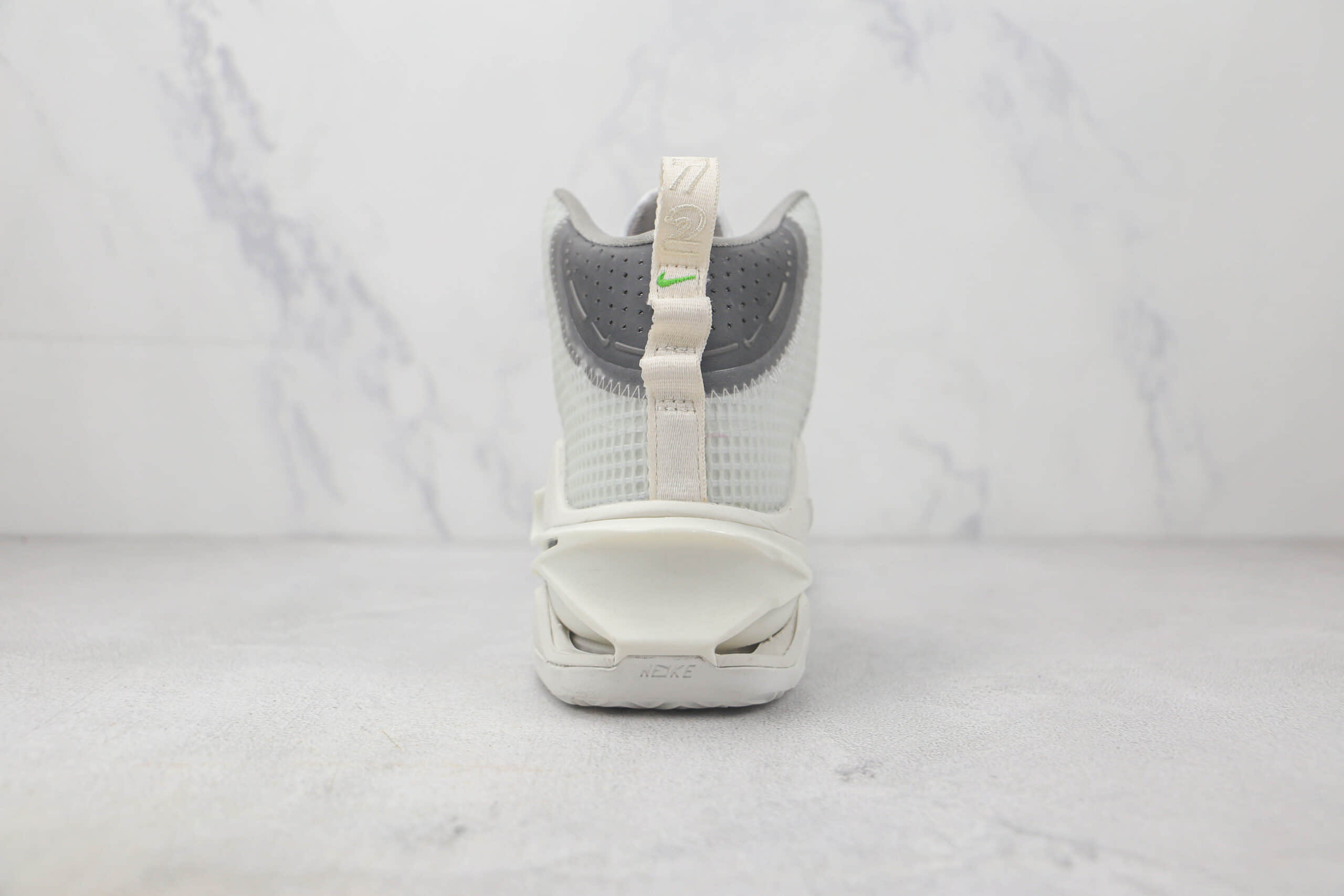 耐克Nike Air Zoom G.T.JUMP EP GT莆田纯原复刻版本GT高帮灰白色实战篮球鞋原盒原标原鞋开模 货号：DC9039-101