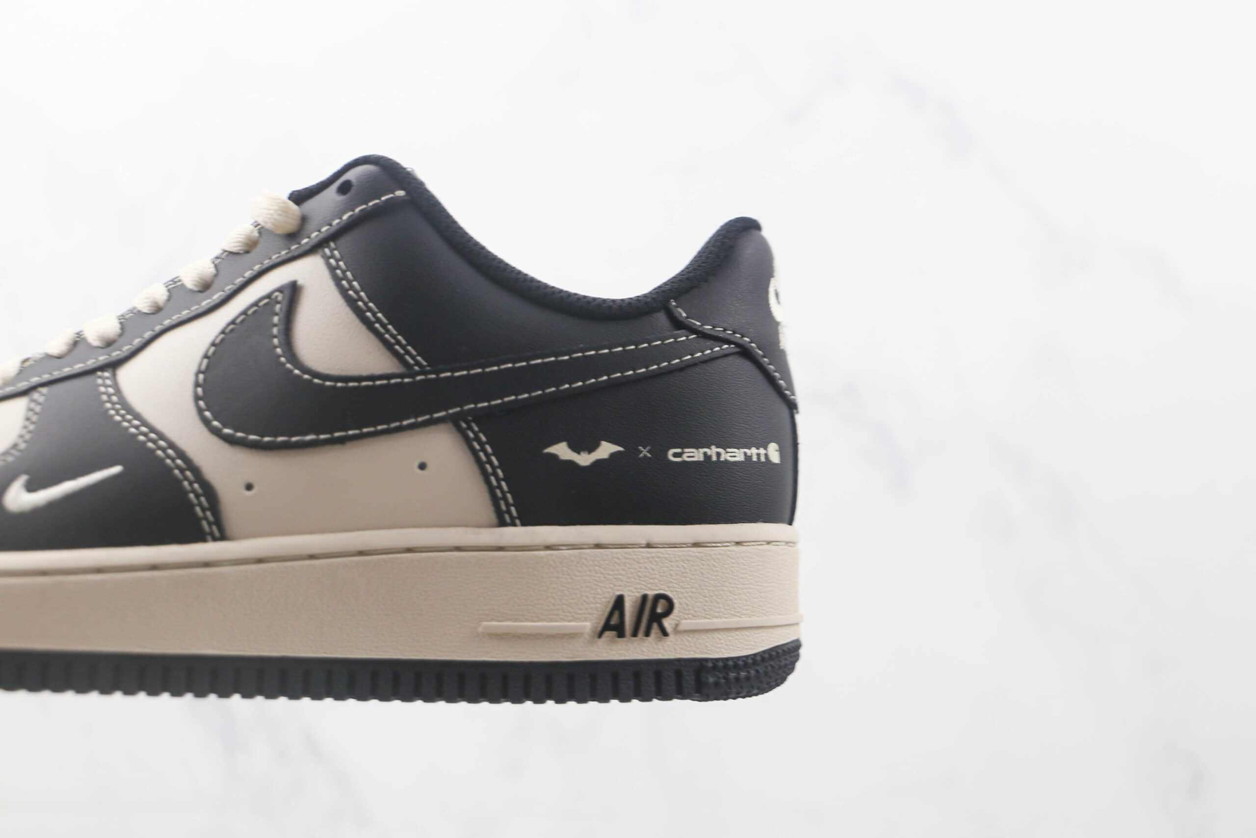 耐克Nike Air Force 1 Low 07纯原版本低帮空军一号黑白色蝙蝠小勾板鞋 耐克空军一号定制款 货号：BS6055-201