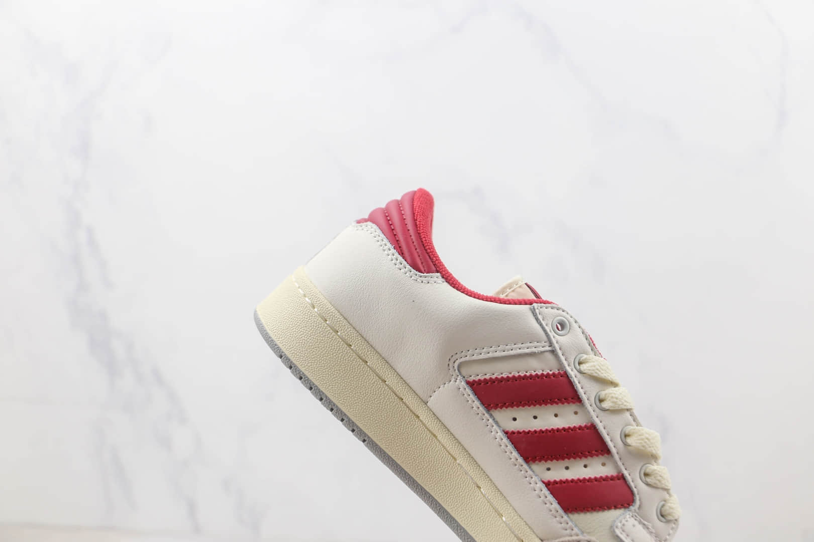 阿迪达斯Adidas Originals Centennial 85 Low纯原版本三叶草白红色复古板鞋 阿迪达斯三叶草校园板鞋 货号：GX2212