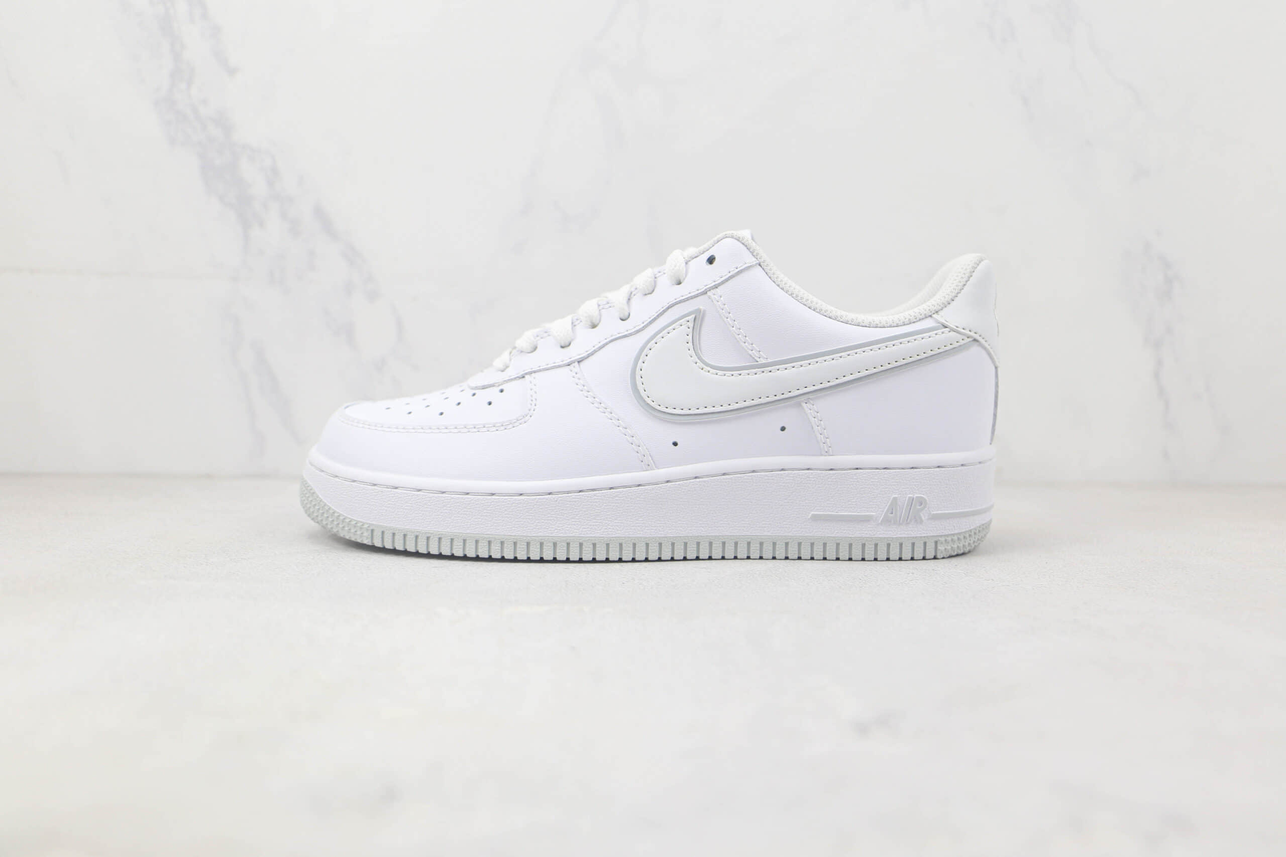 耐克Nike Air Force 1 Low 07纯原版本空军一号白灰色板鞋 耐克空军一号校园板鞋 货号：DV0788-100