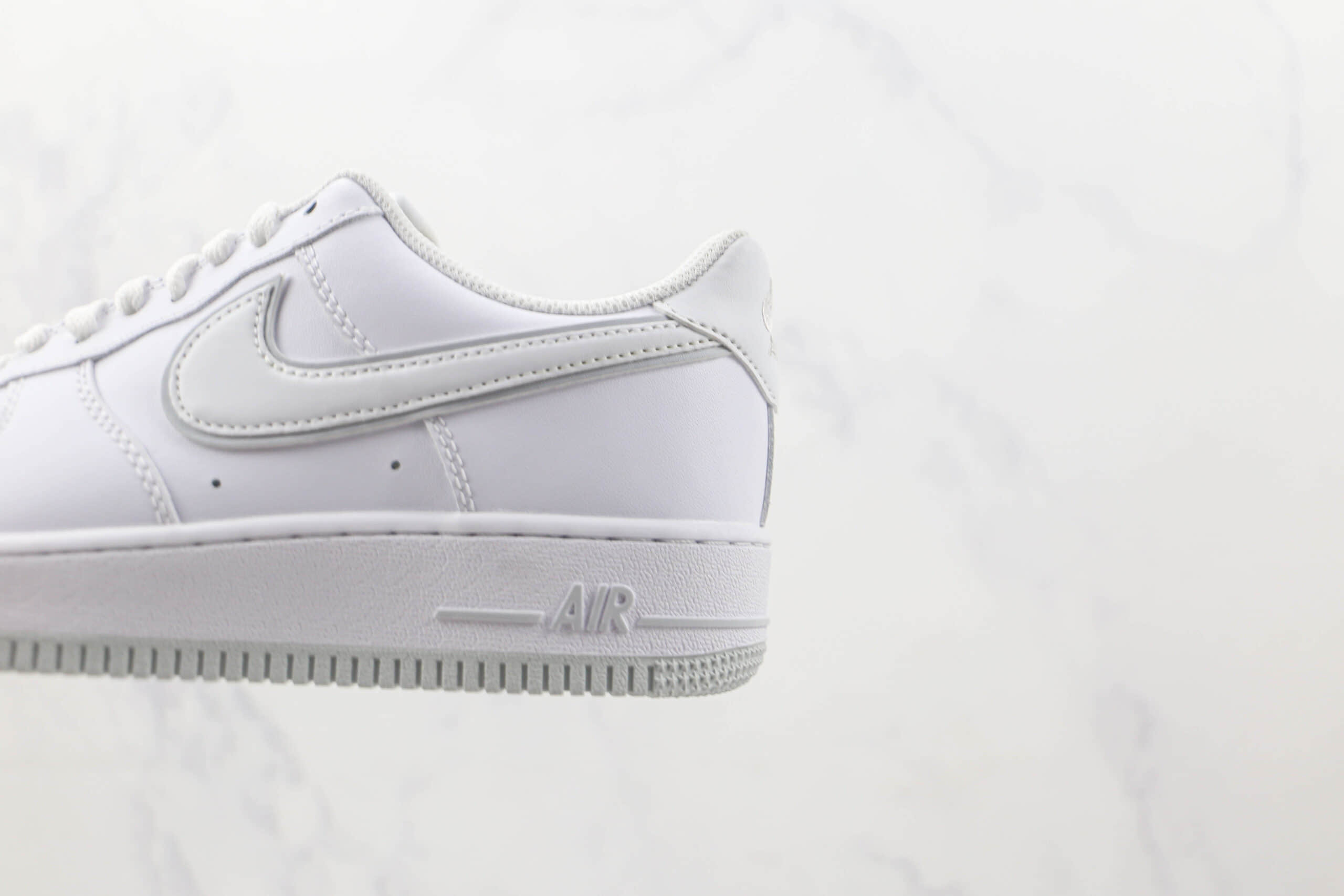 耐克Nike Air Force 1 Low 07纯原版本空军一号白灰色板鞋 耐克空军一号校园板鞋 货号：DV0788-100