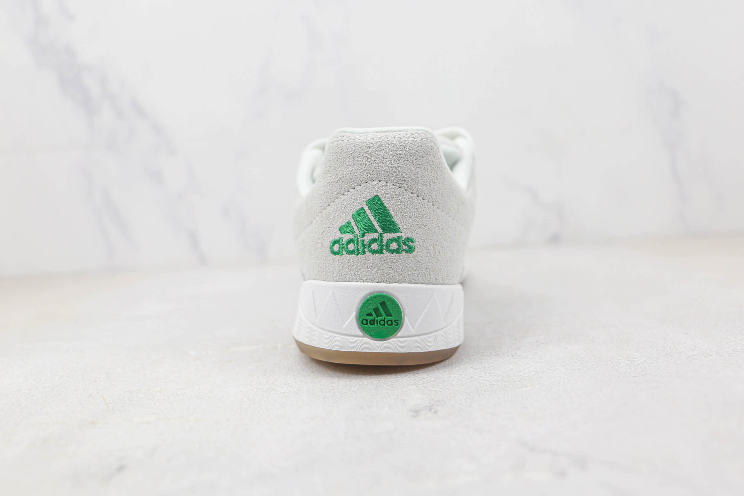 阿迪达斯 Adidas ADIMATIC纯原版本灰绿色三叶草复古慢跑鞋 阿迪达斯三叶草系列板鞋 货号：GZ6206