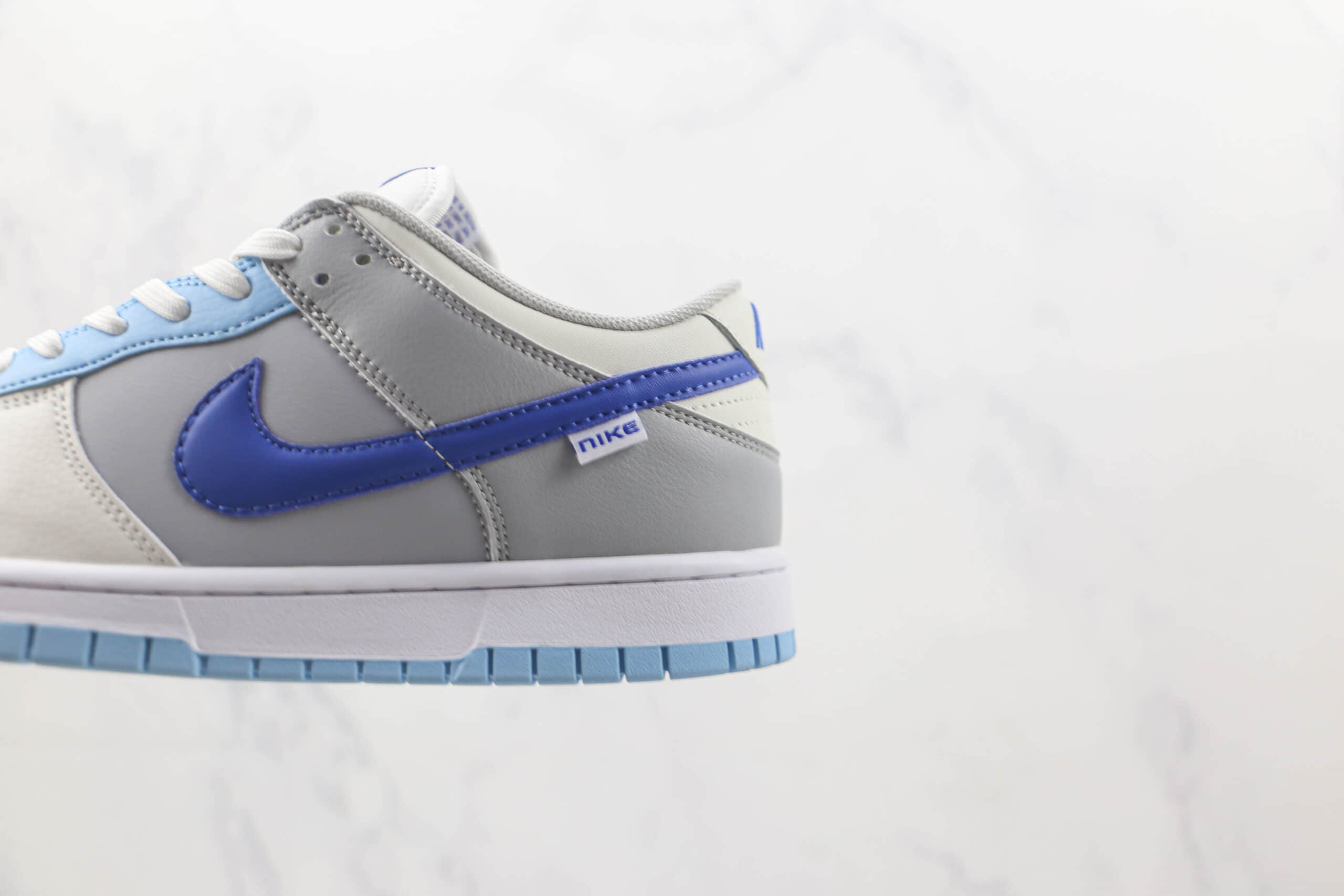 耐克Nike SB Dunk Low Dunk纯原版本低帮SB DUNK灰白蓝拼接板鞋 耐克DUNK工厂货源 货号：FB1843-141