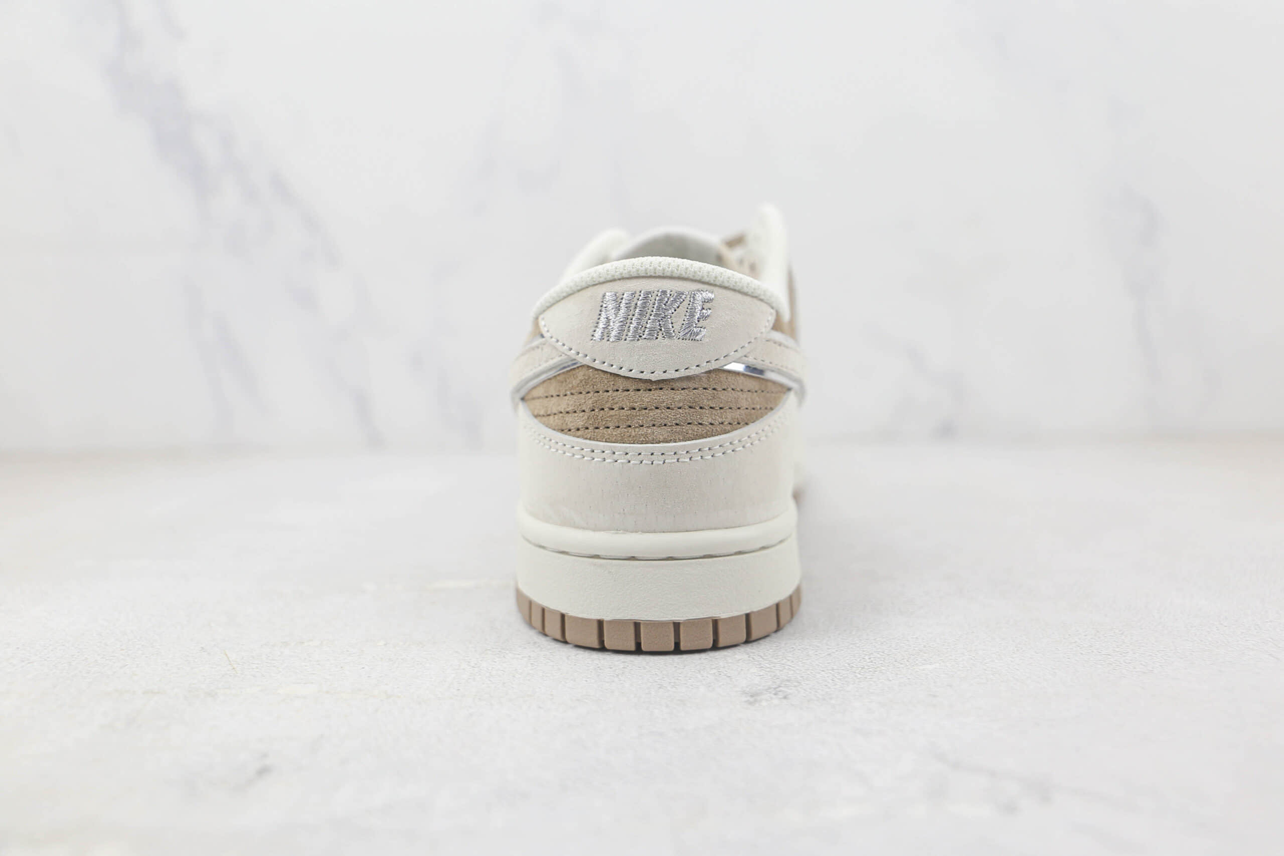 耐克Nike SB Dunk Low Steamboy OST纯原版本大友克洋联名款摩卡色板鞋 耐克DUNK联名款系列 货号：FF0918-011