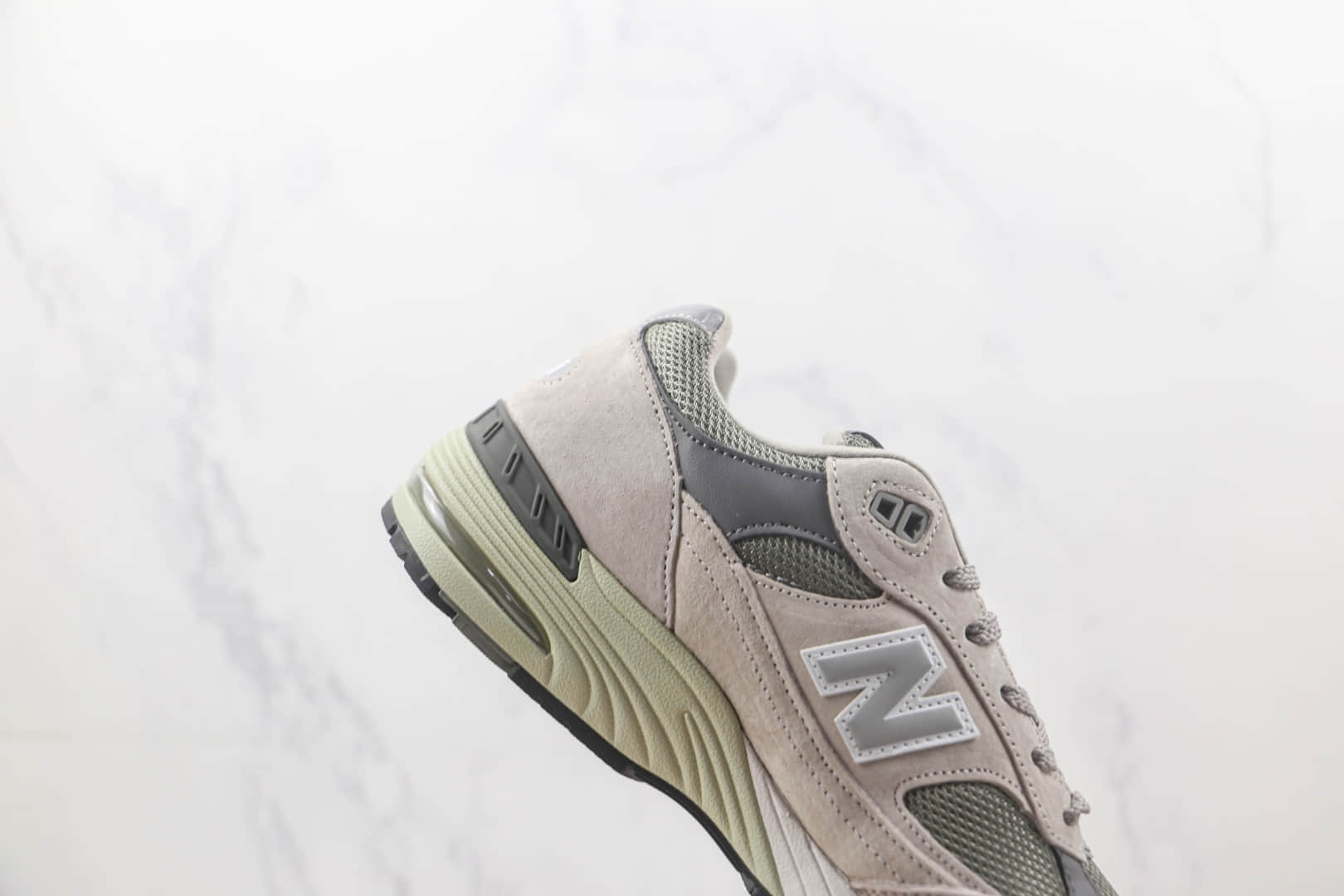 新百伦New Balance Made in USA M991纯原版本美产血统NB991元组灰银白色复古老爹鞋 新百伦NB慢跑鞋 货号：M991GL