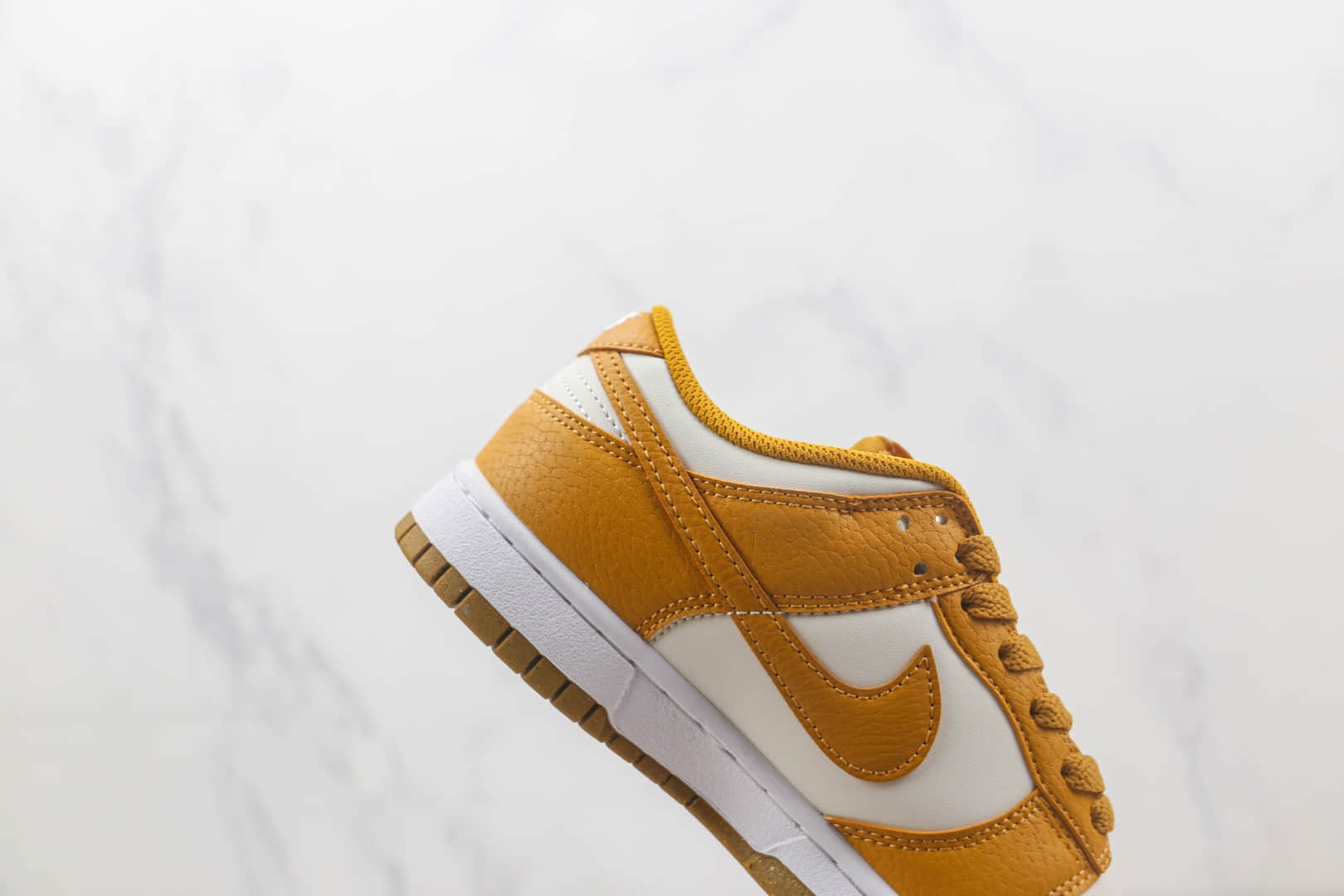 耐克Nike SB Dunk Low Dunk纯原版本低帮SB DUNK小麦白棕色板鞋 耐克DUNK校园板鞋 货号：DN1431-001