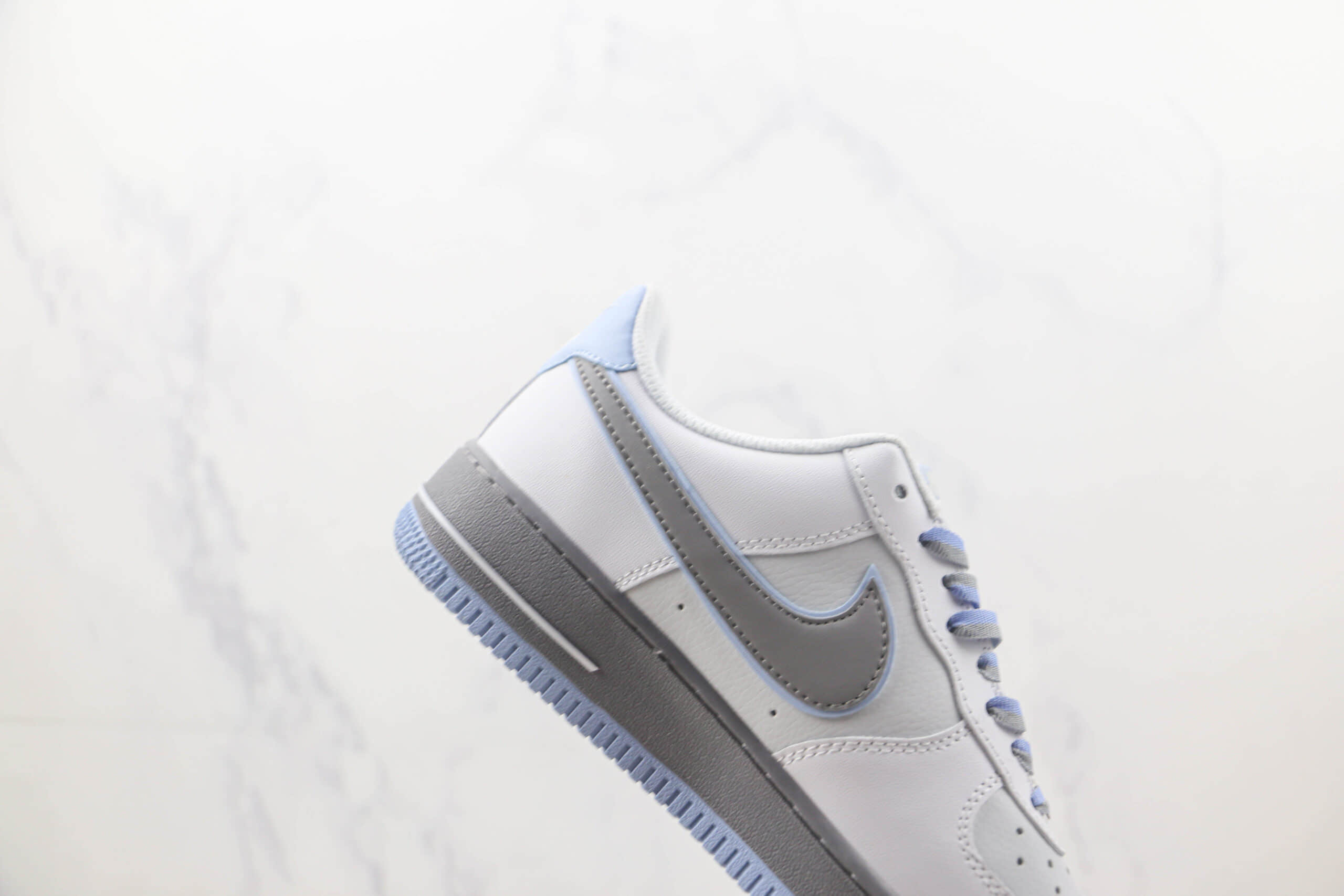 耐克Nike Air Force 1 Low 07纯原版本低帮空军一号白灰蓝齐抗疫配色板鞋 耐克空军一号定制款 货号：ZG0088-803