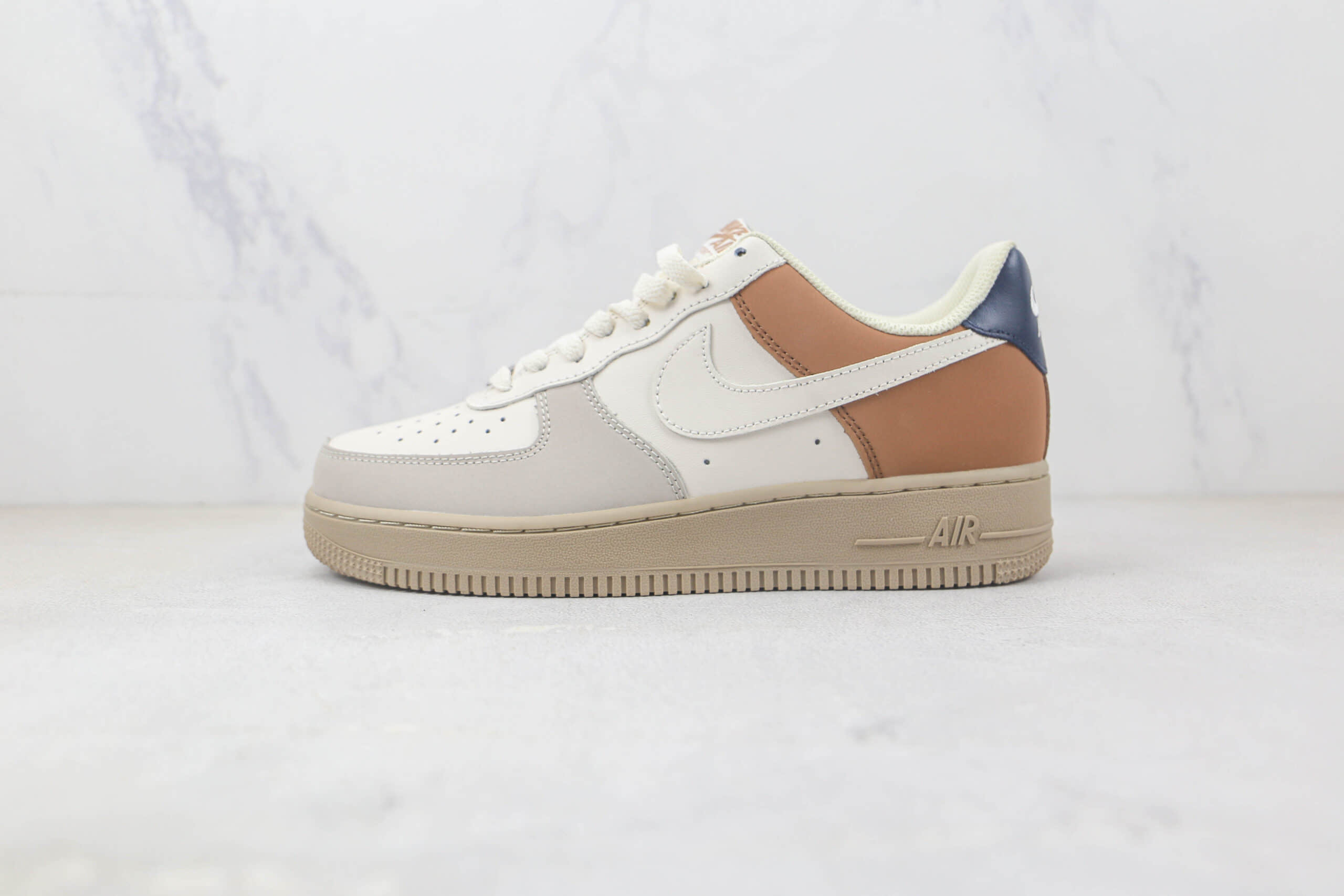 耐克Nike Air Force 1 Low纯原版本低帮空军一号白灰棕拼接板鞋 耐克空军一号定制款 货号：BS8871-107