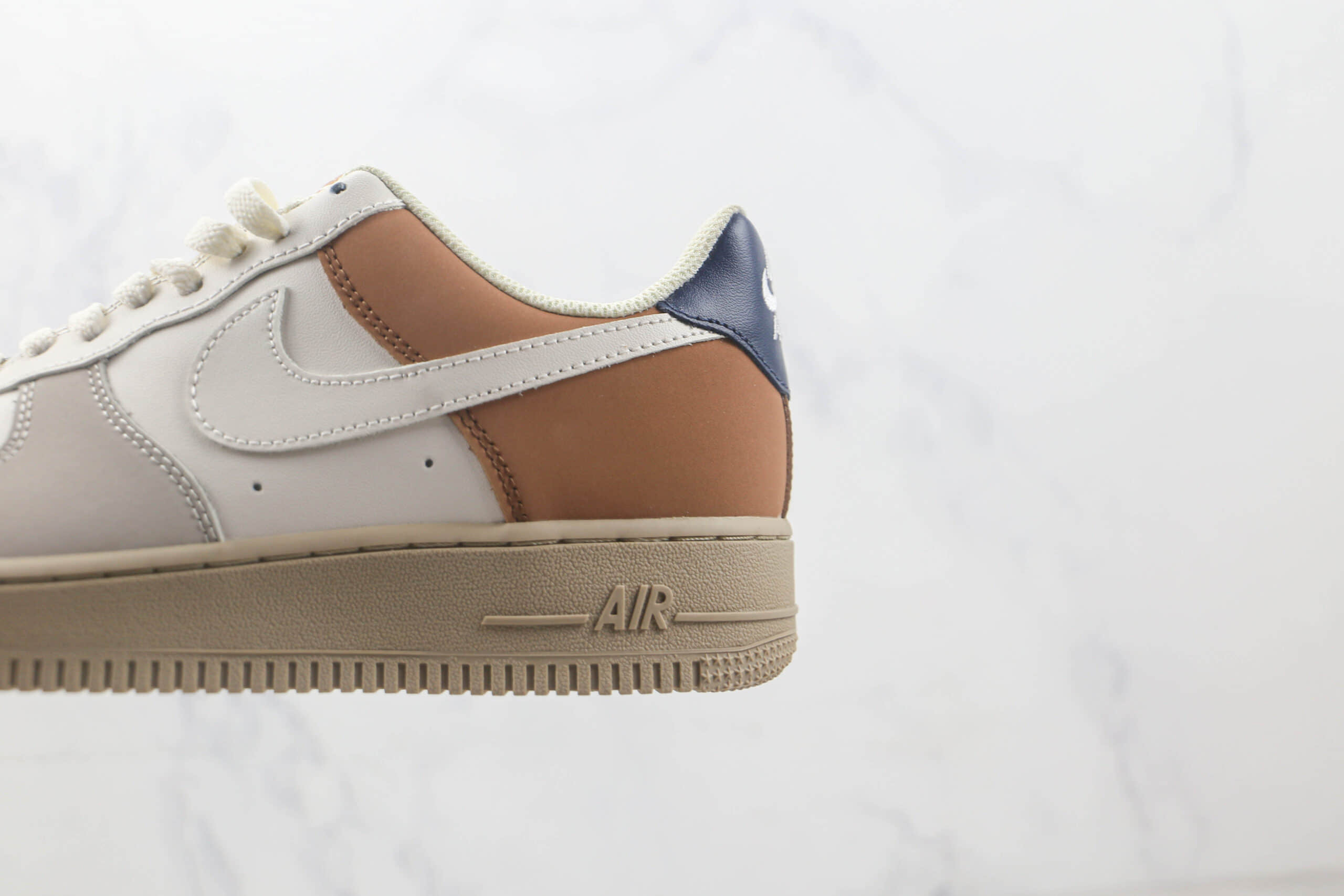 耐克Nike Air Force 1 Low纯原版本低帮空军一号白灰棕拼接板鞋 耐克空军一号定制款 货号：BS8871-107