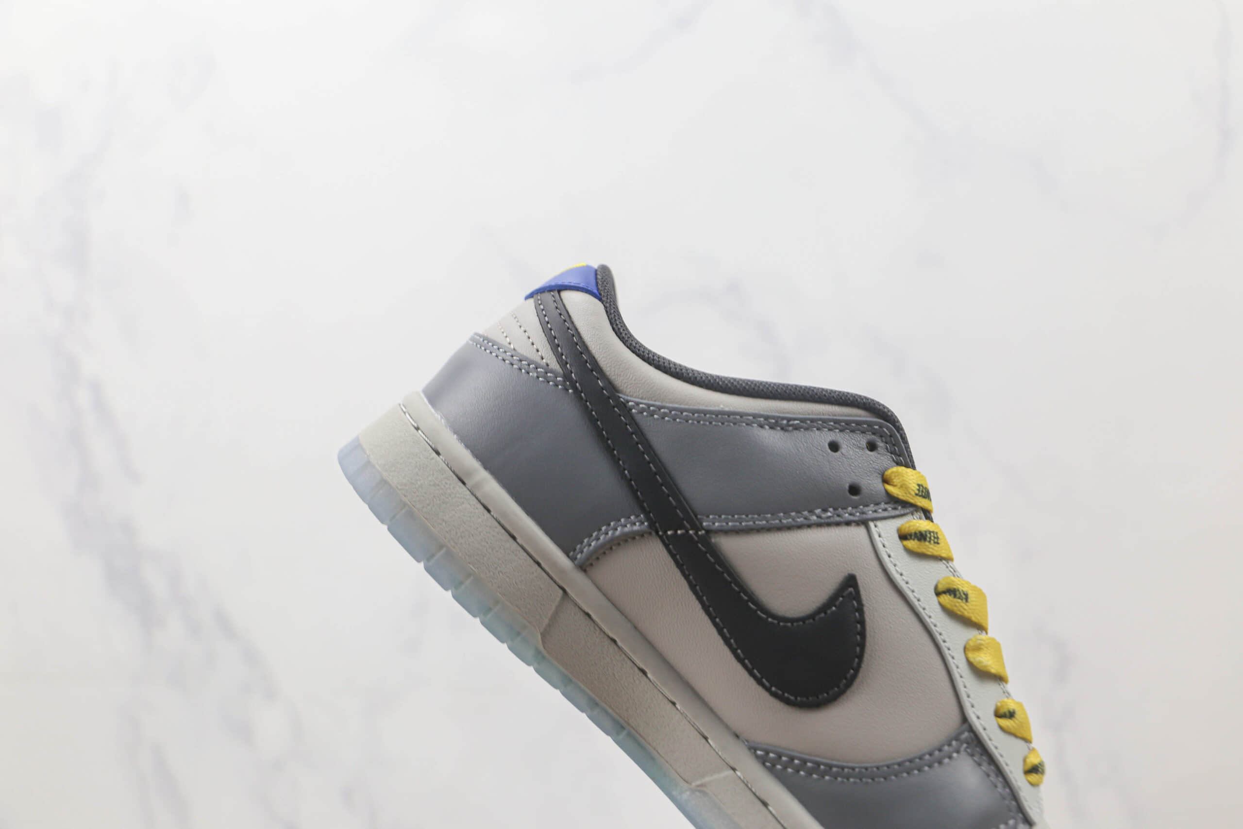 耐克Nike SB Dunk Low纯原版本低帮SB DUNK灰黑色板鞋 莆田耐克DUNK系列板鞋 货号：DR5187-001