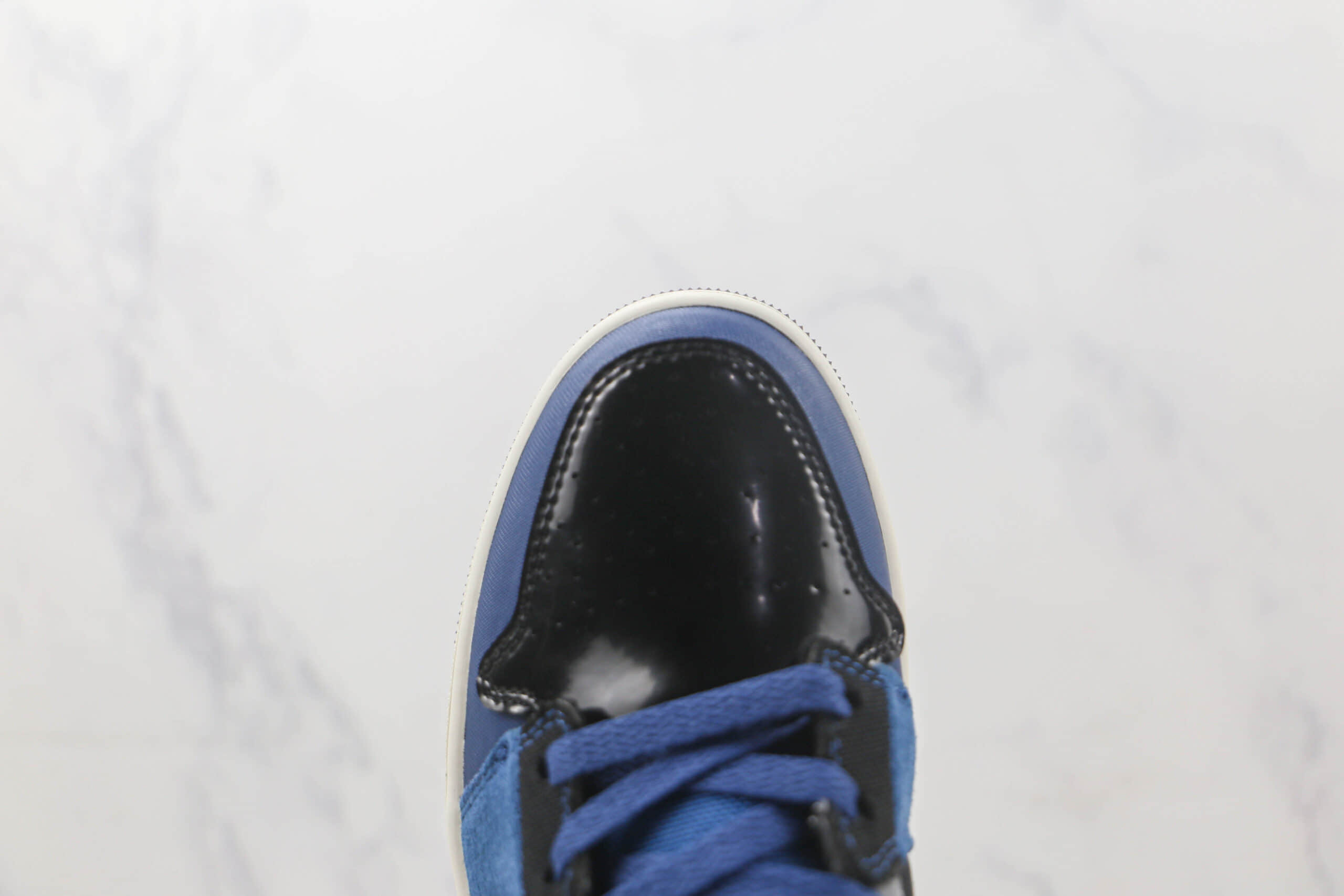 乔丹Air Jordan 1纯原版本低帮AJ1黑灰蓝色板鞋 莆田天花板AJ货源 货号：DR8867-400
