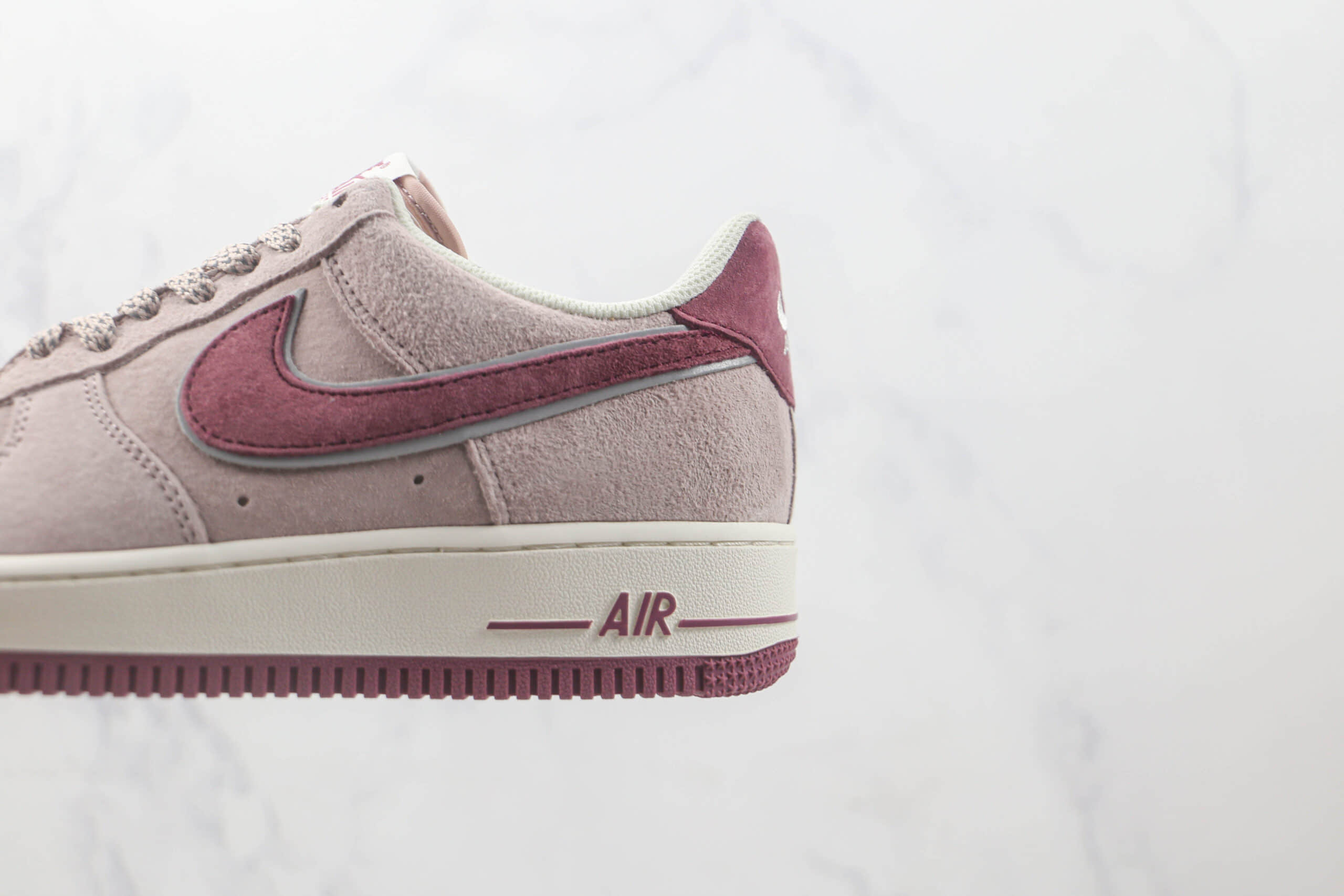 耐克Nike Air Force 1 Low 07纯原版本低帮空军一号红勾粉麂皮板鞋 耐克空军一号气垫鞋 货号：KT0036-088