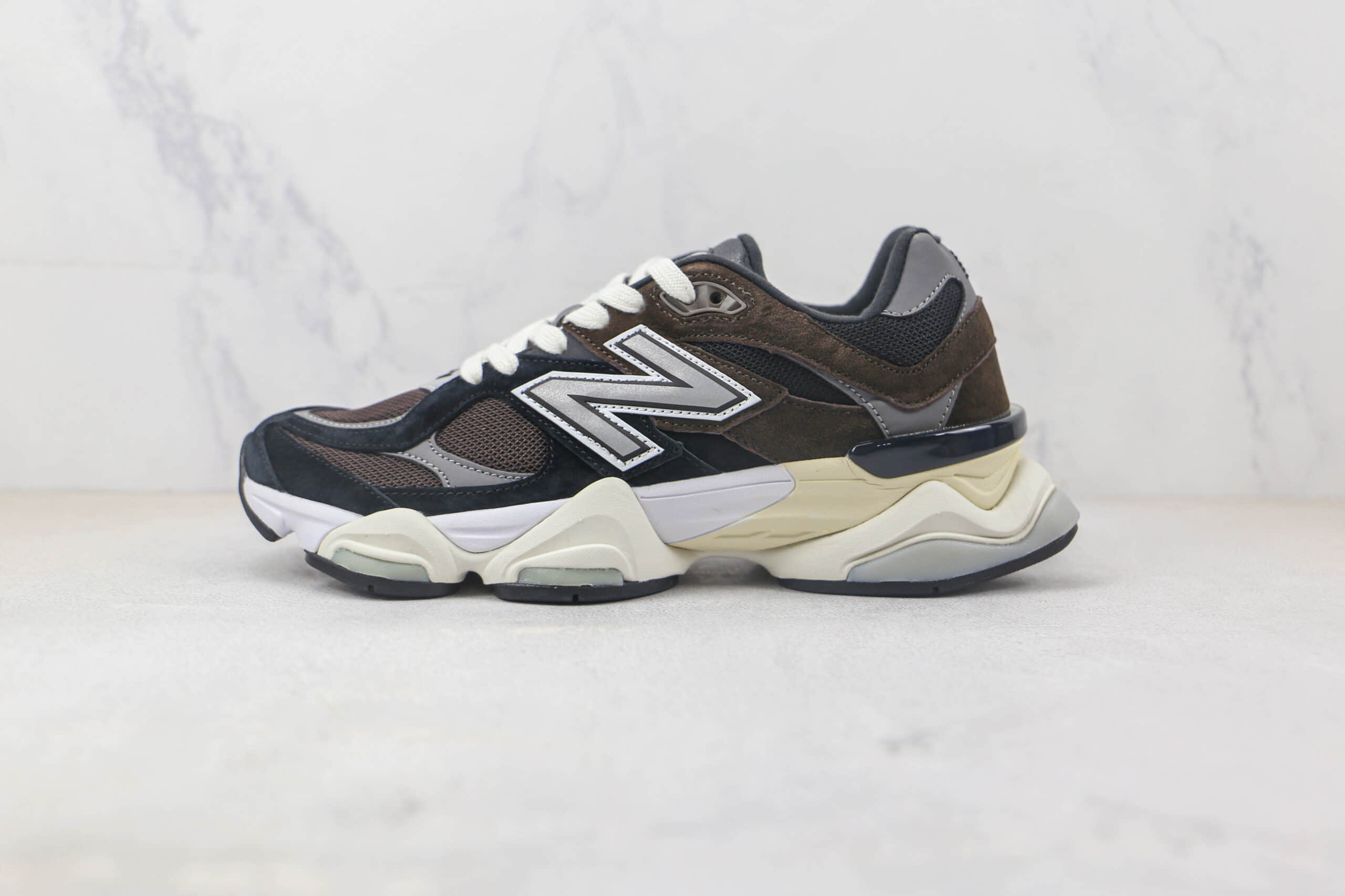 新百伦New Balance 9060 x Joe Freshgoods联名款纯原版本NB9060灰褐色麂皮复古老爹鞋 新百伦9060联名款 货号：U9060BRN