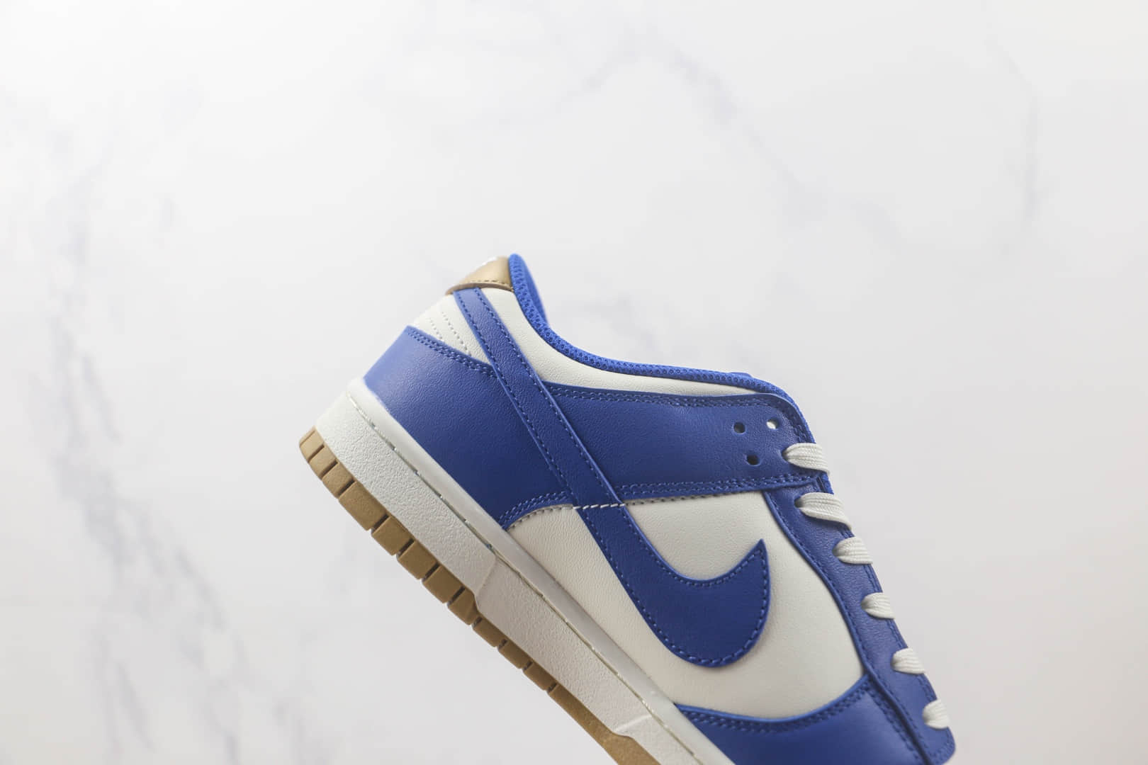 耐克Nike SB Dunk Low Dunk纯原版本低帮SB DUNK白蓝生胶底板鞋 莆田天花板DUNK系列 货号：DO7412-200