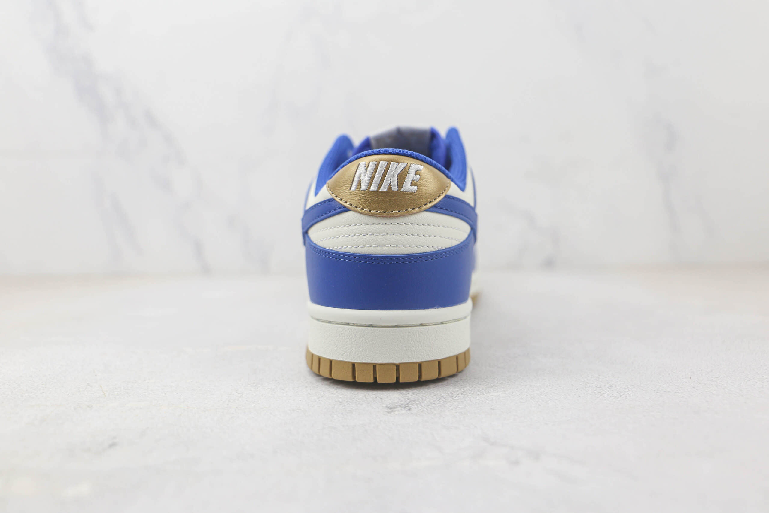 耐克Nike SB Dunk Low Dunk纯原版本低帮SB DUNK白蓝生胶底板鞋 莆田天花板DUNK系列 货号：DO7412-200