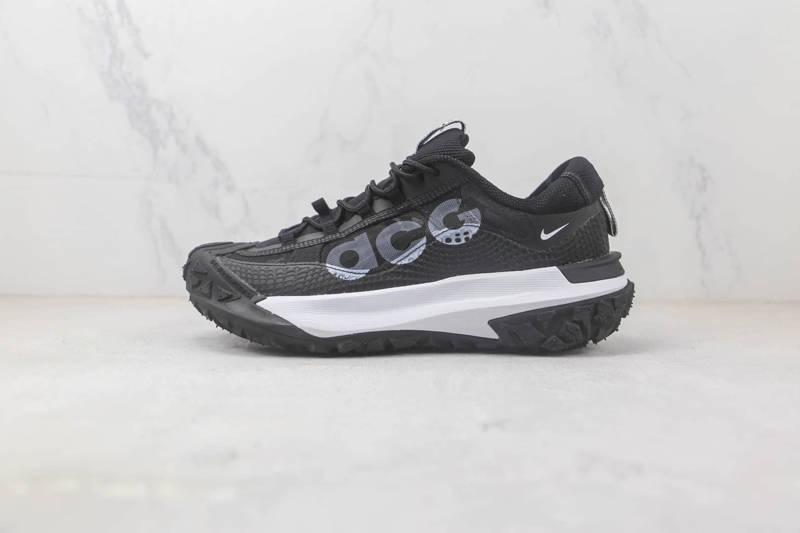 耐克Nike ACG MOUNTAIN FLY 2 Low纯原版本ACG户外登山系列跑鞋 耐克越野跑鞋系列 货号：DV7903-100