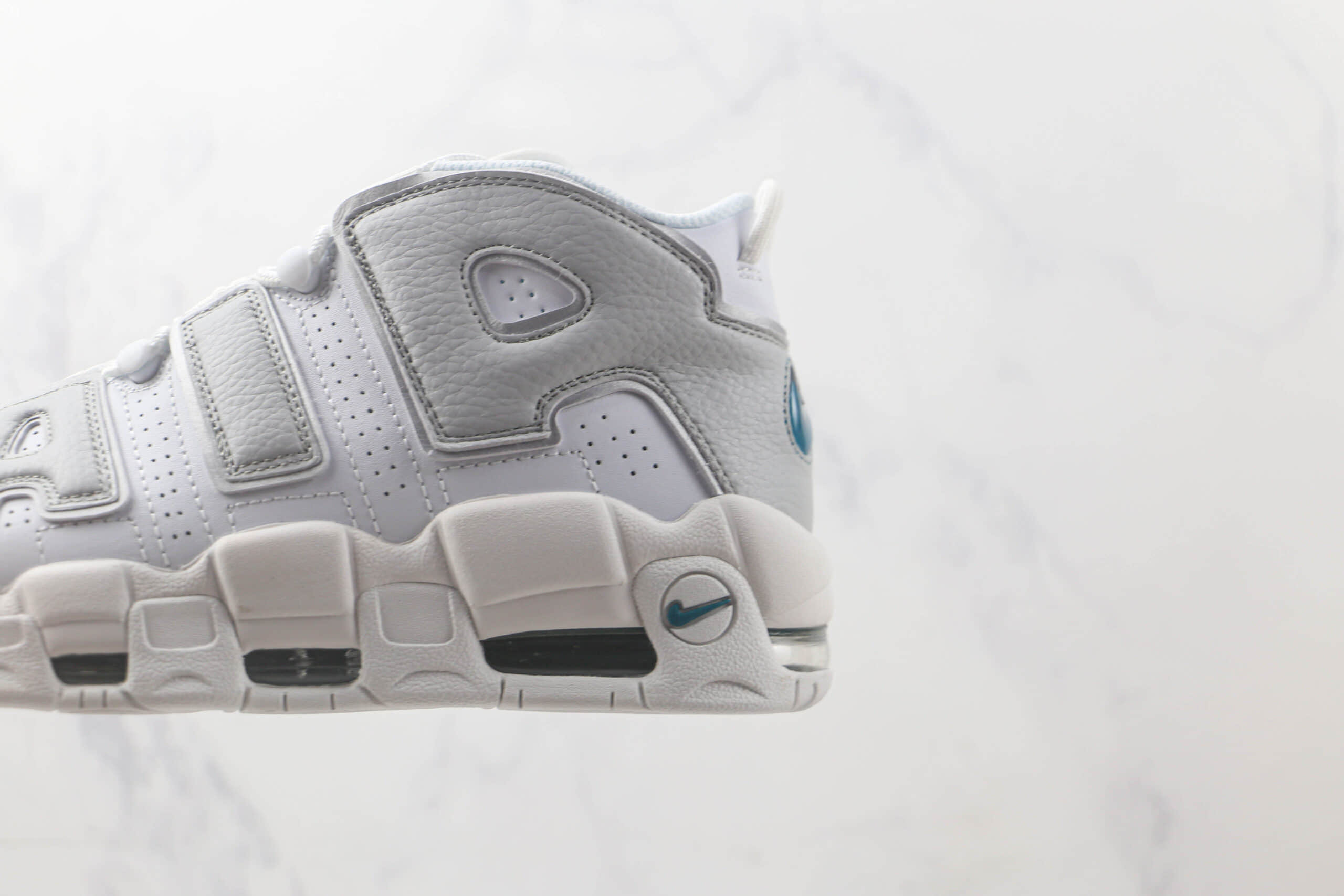 耐克Nike Air More Uptempo纯原版本皮蓬大R灰白色实战篮球鞋 耐克皮蓬系列球鞋 货号：DR7854-100