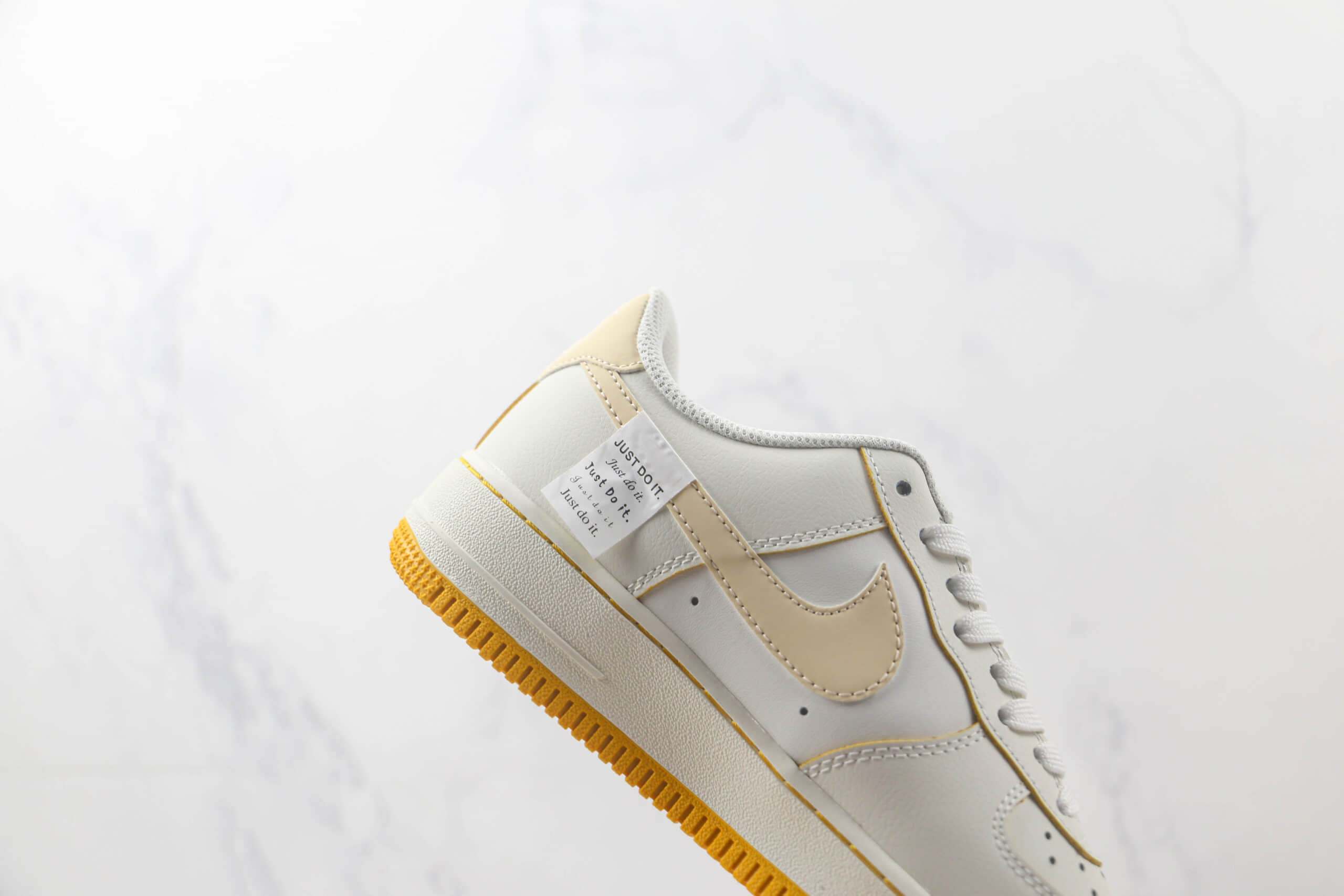 耐克Nike Air Force 1'07 Low Egg Yolk纯原版本空军一号咸蛋黄配色板鞋 耐克空军一号校园板鞋 货号：FB1839-222