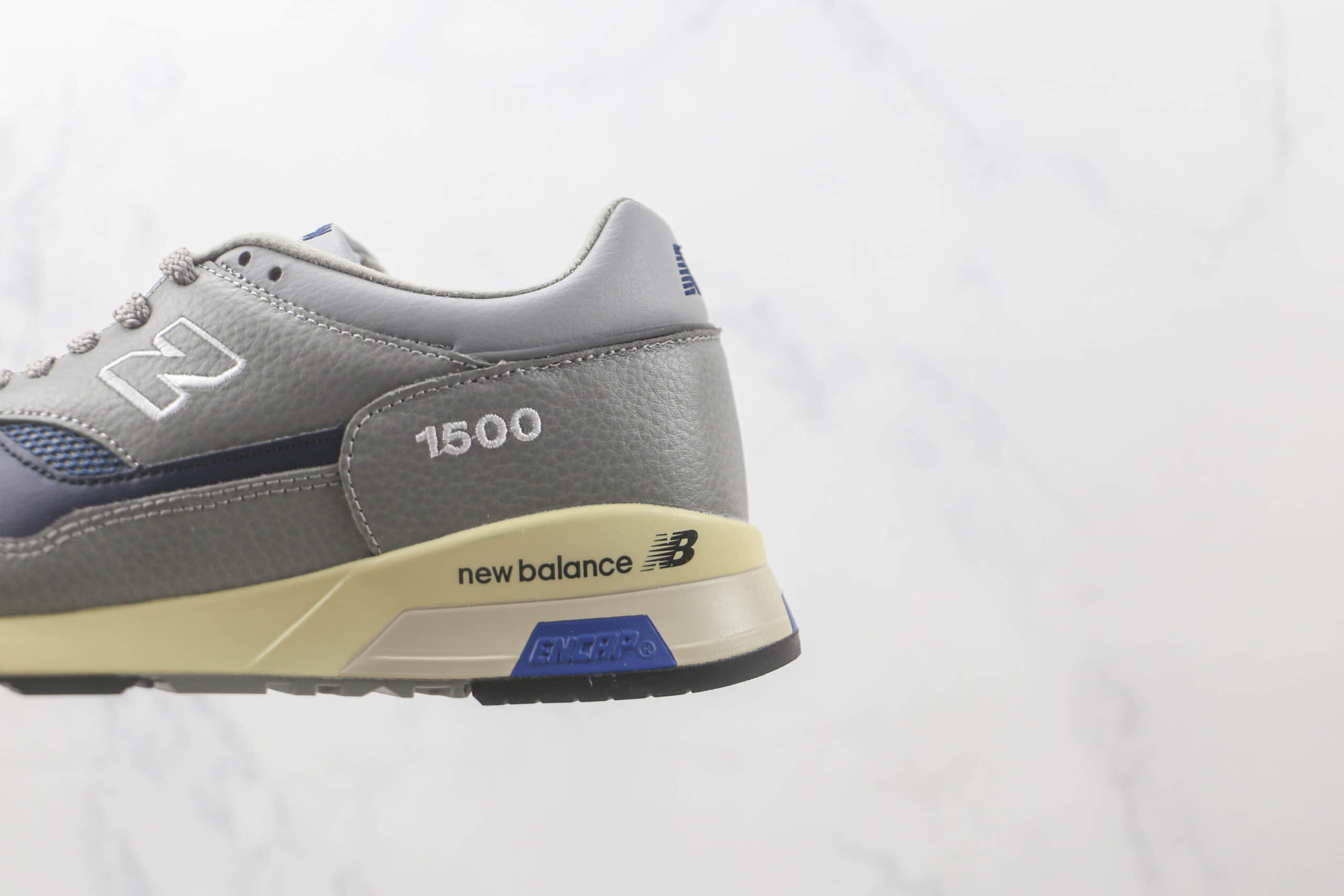新百伦New Balance Made in UK M1500 x Beams x PaperBoy三方联名款纯原版本NB1500麂皮灰蓝鸳鸯老爹鞋 新百伦三方联名款NB1500老爹鞋 货号：M1500UKF
