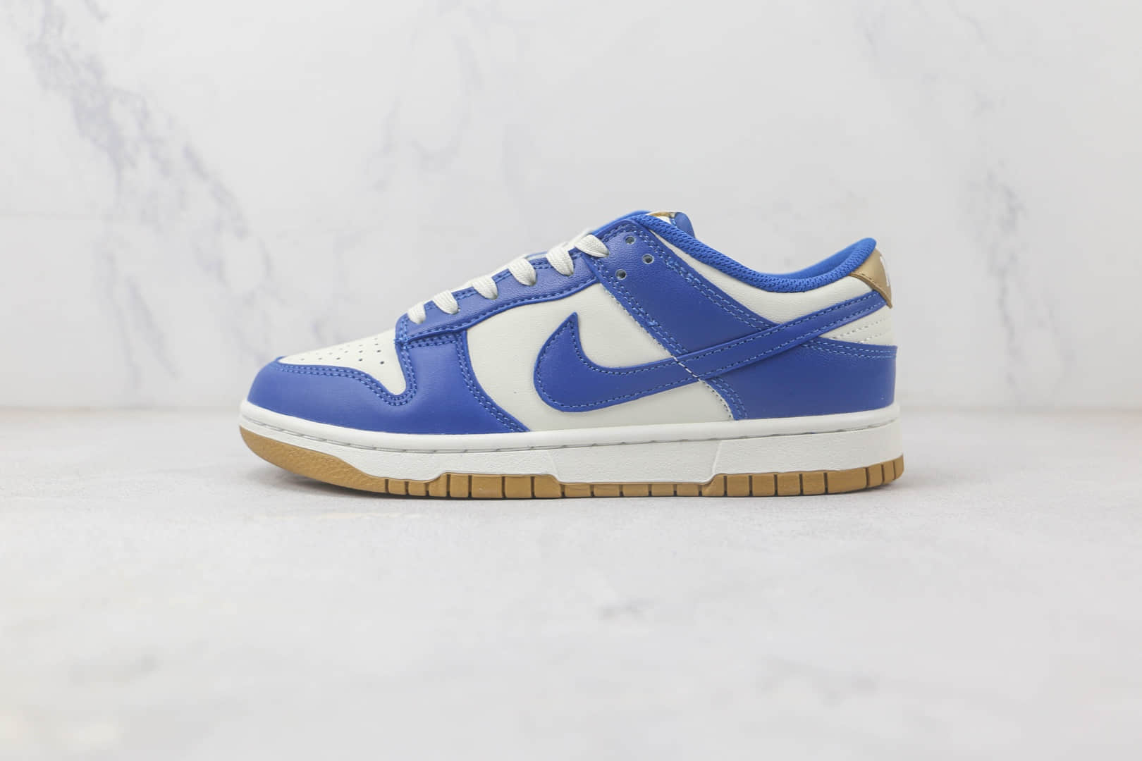 耐克Nike SB Dunk Low Dunk纯原版本低帮SB DUNK白蓝生胶底板鞋 莆田天花板DUNK系列 货号：FB7173-141