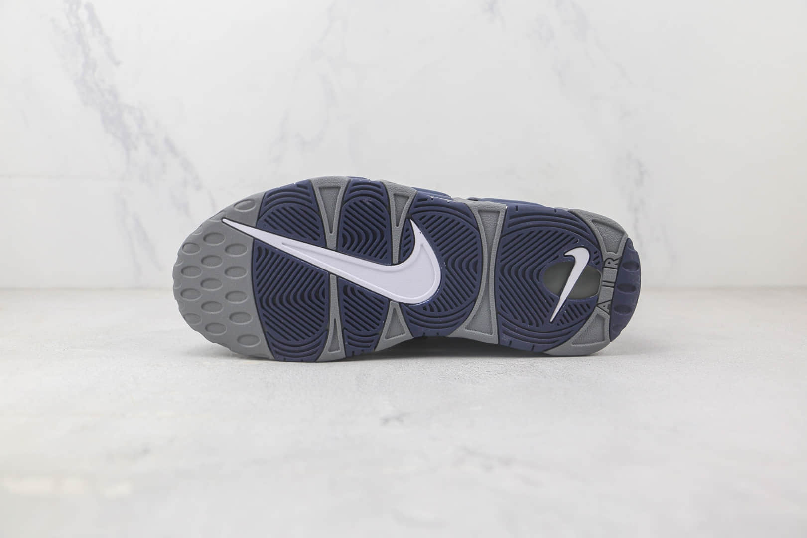 耐克Nike Air More Uptempo纯原版本皮蓬大R灰蓝色篮球鞋 耐克皮蓬系列球鞋 货号：911948-003