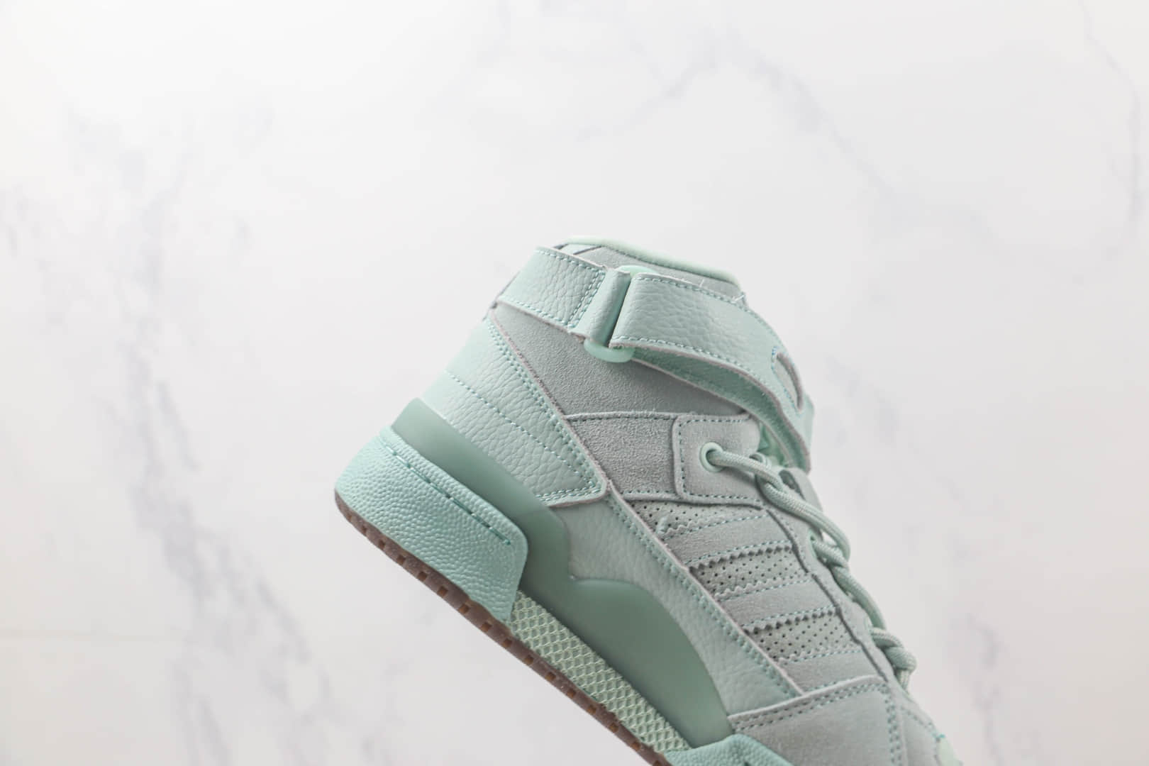 阿迪达斯Adidas Originals Forum 84 High纯原版本绿色魔术贴高帮复古系带百搭休闲运动板鞋 阿迪达斯校园板鞋 货号：FZ4387