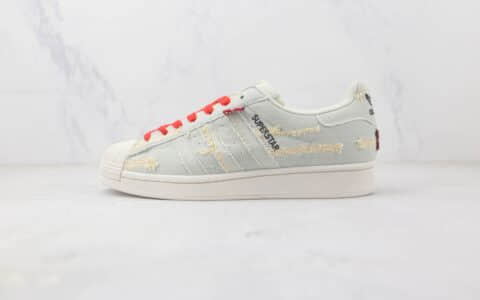 阿迪达斯Adidas Originals Superstar三叶草贝壳头水洗淡蓝磨破布配色板鞋 阿迪达斯贝壳头校园板鞋 货号：GE4988