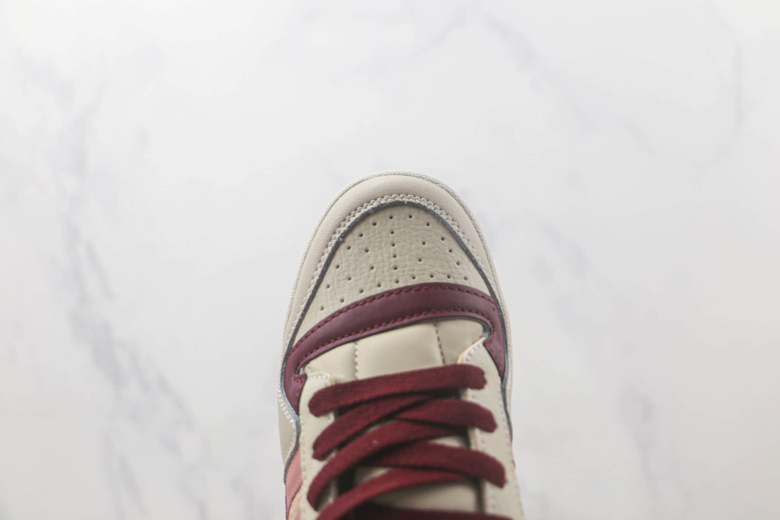阿迪达斯adidas originals Forum 84 low纯原版本米白粉色Forum系列板鞋 阿迪达斯Forum84系列复古板鞋 货号：HQ6941