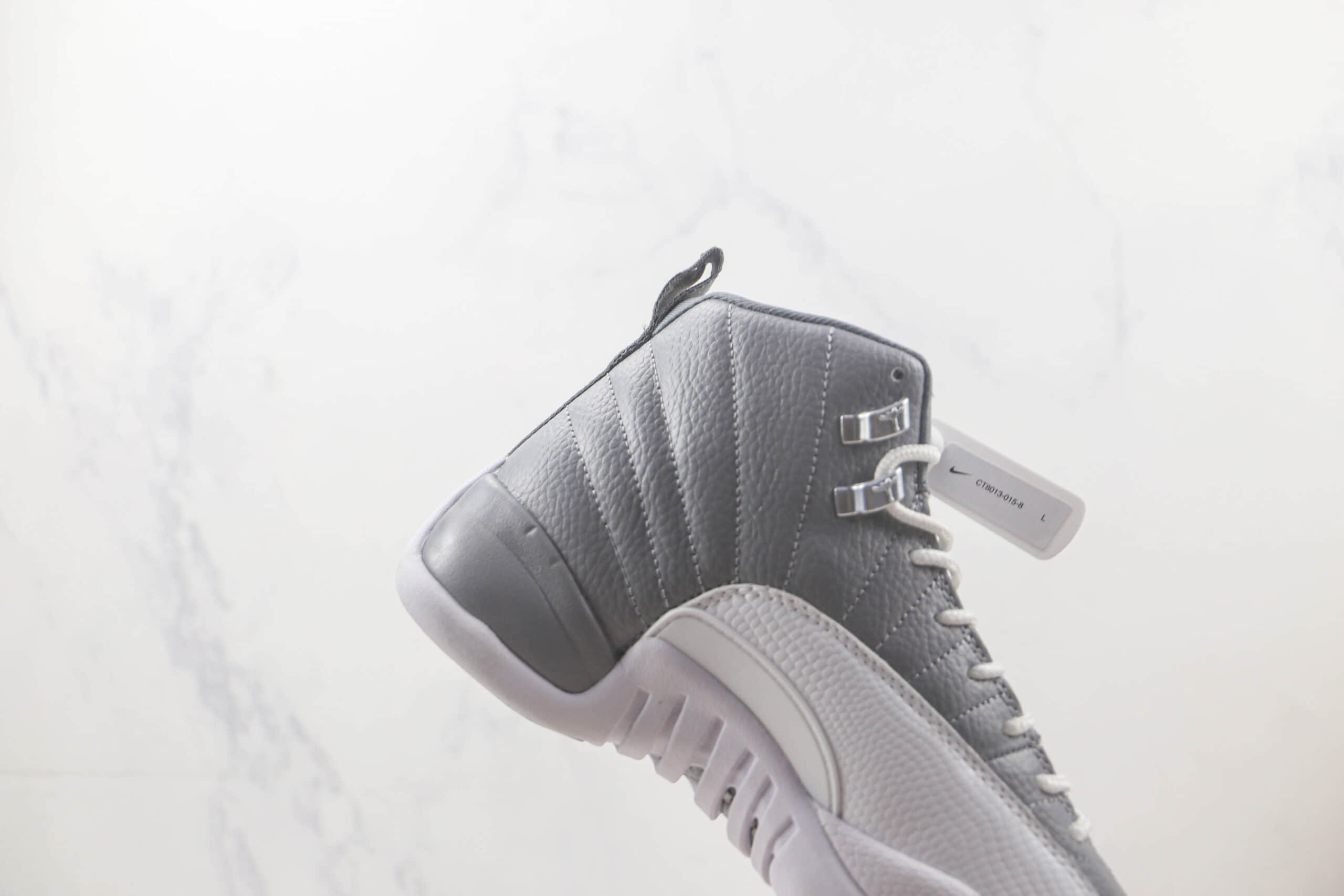 乔丹Air Jordan 12 Stealth纯原版本AJ12银白色篮球鞋 莆田天花板AJ系列 货号：CT8013-015