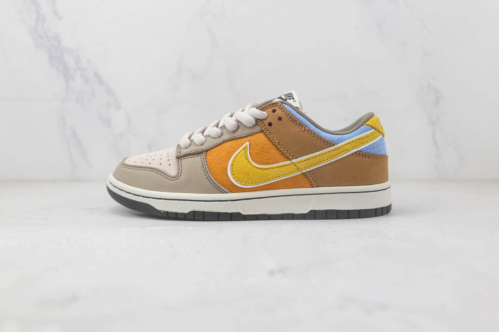 耐克Nike SB Dunk Low Steamboy OST x Otomo Katsuhiro大友克洋联名款低帮SB DUNK板鞋 莆田天花板DUNK板鞋 货号：LF0039-018