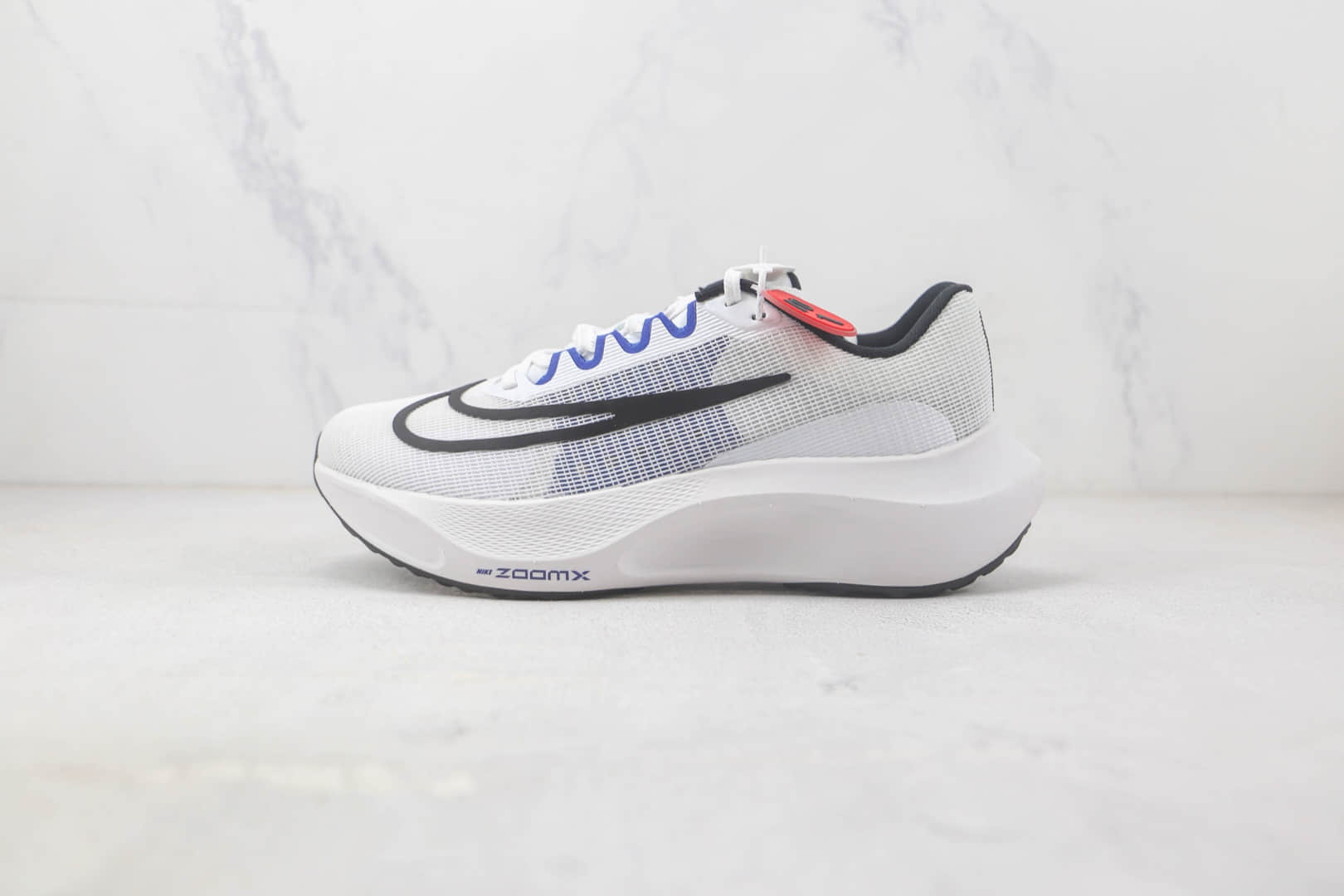 耐克Nike Zoom Fly 5纯原版本白黑蓝色Fly5慢跑鞋 耐克碳板慢跑鞋 货号：DZ2769-101