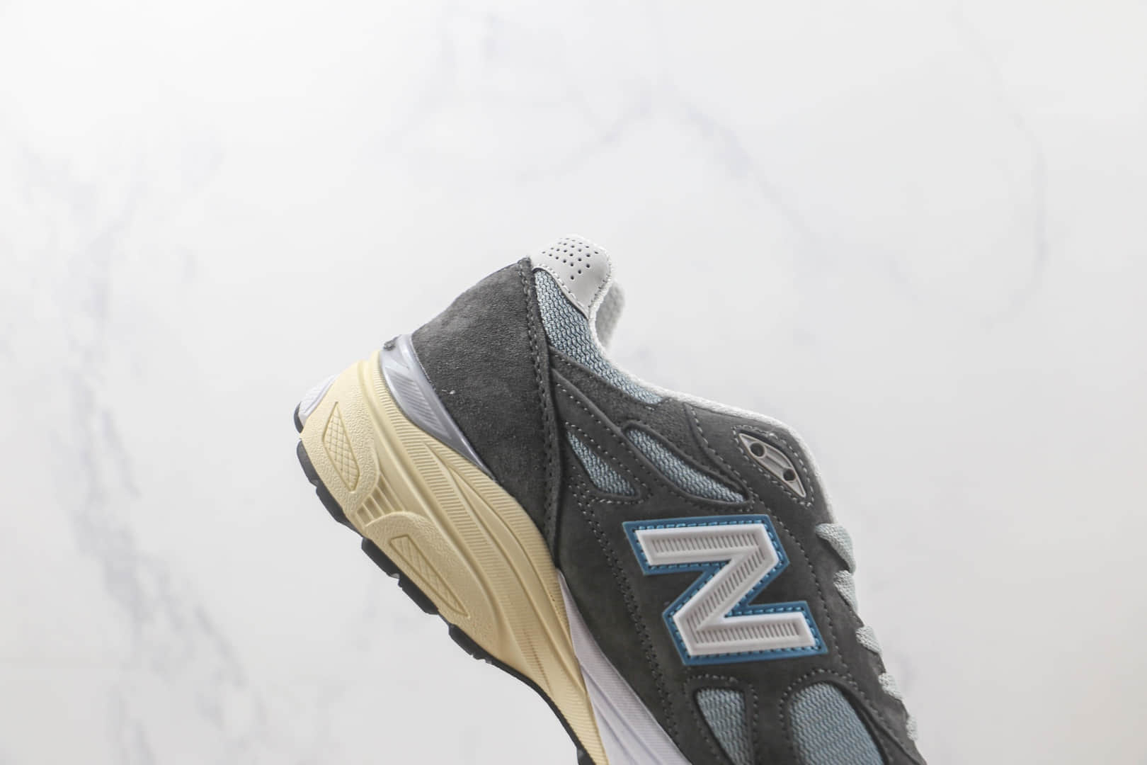 新百伦New Balance 990纯原版本NB复古老爹鞋 新百伦NB系列复古慢跑鞋 货号：M990KS3