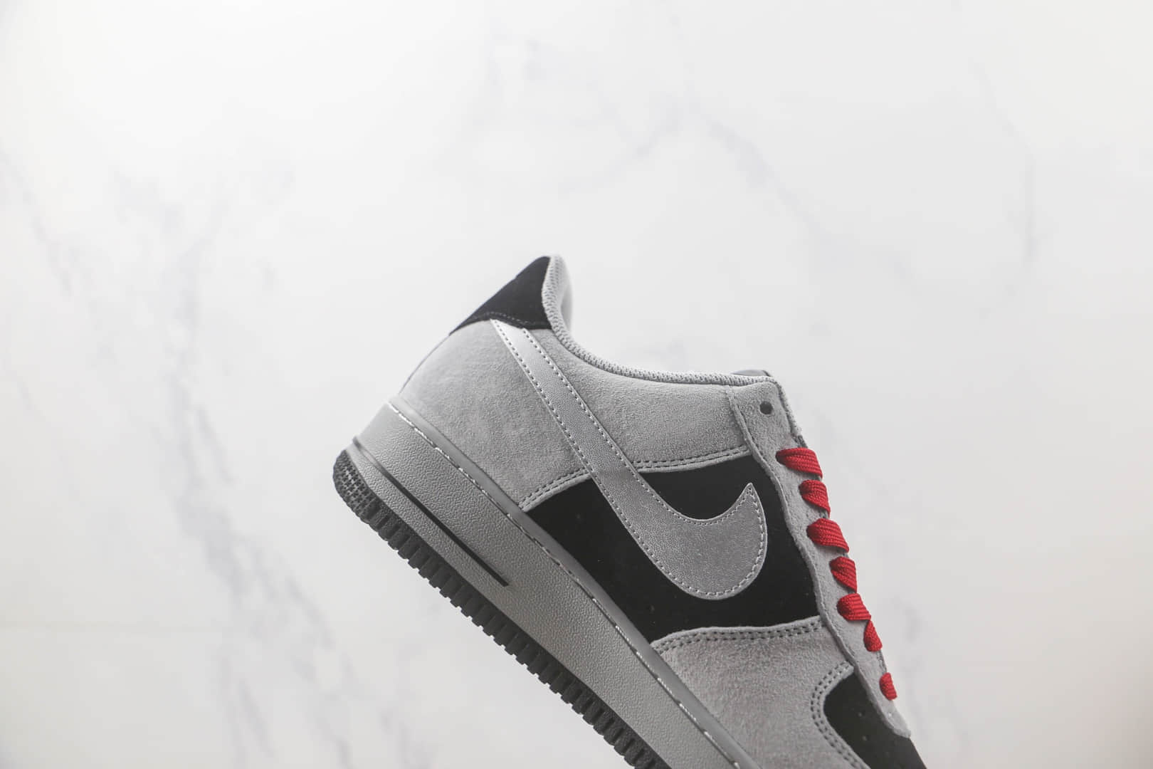 耐克Nike Air Force 1 Low 07纯原版本低帮空军一号灰黑拼接板鞋 耐克空军一号校园板鞋 货号：DA0068-123