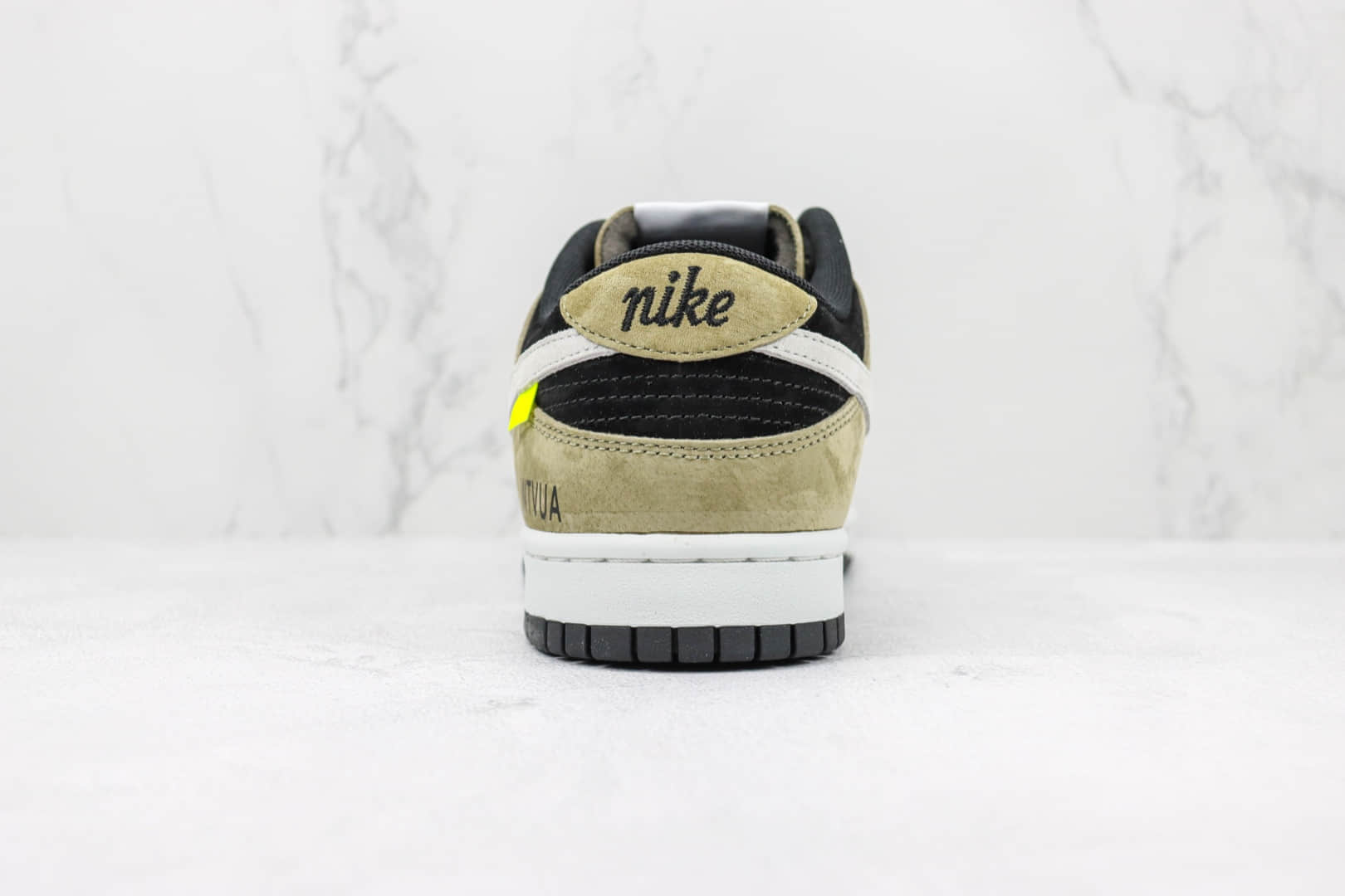 耐克Nike SB Dunk Low Dunk纯原版本低帮SB DUNK绿麂皮白勾板鞋 莆田天花板DUNK板鞋 货号：WT1233-033