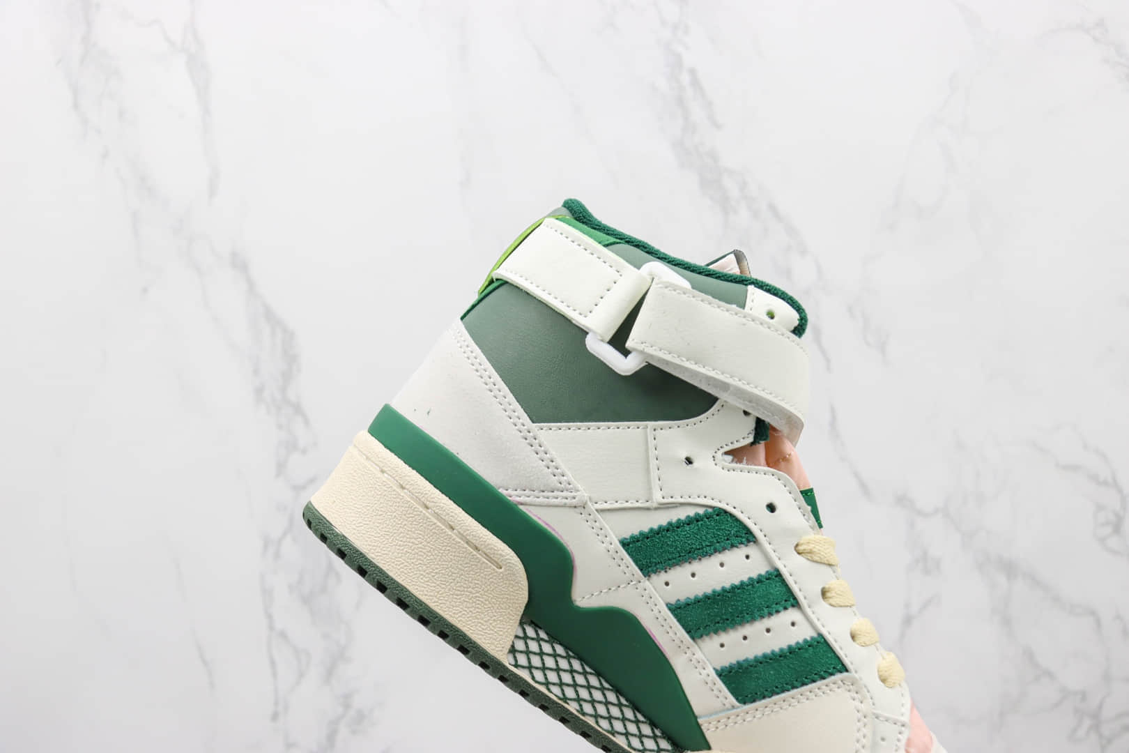 阿迪达斯Adidas Forum 84 High纯原版本高帮Forum84白绿色板鞋 阿迪达斯校园板鞋 货号：GW2203