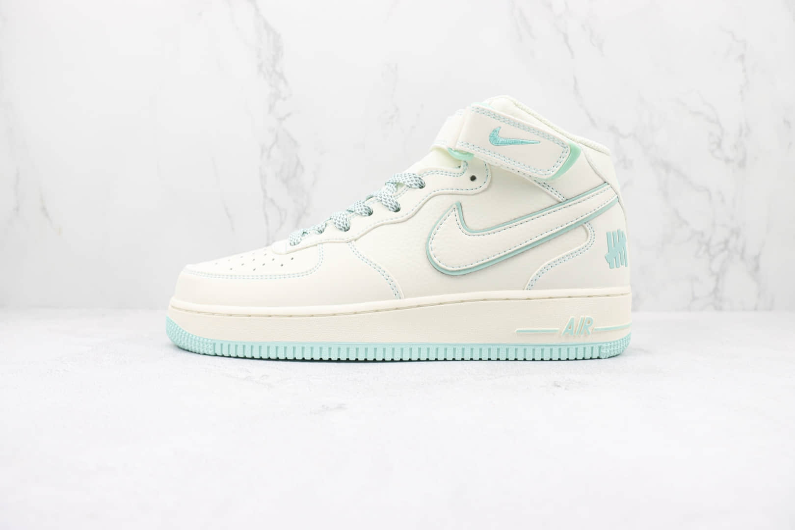 耐克Nike Air Force 1 Mid纯原版本中帮空军一号白蓝色板鞋 耐克空军一号校园板鞋 货号：GB5969-002