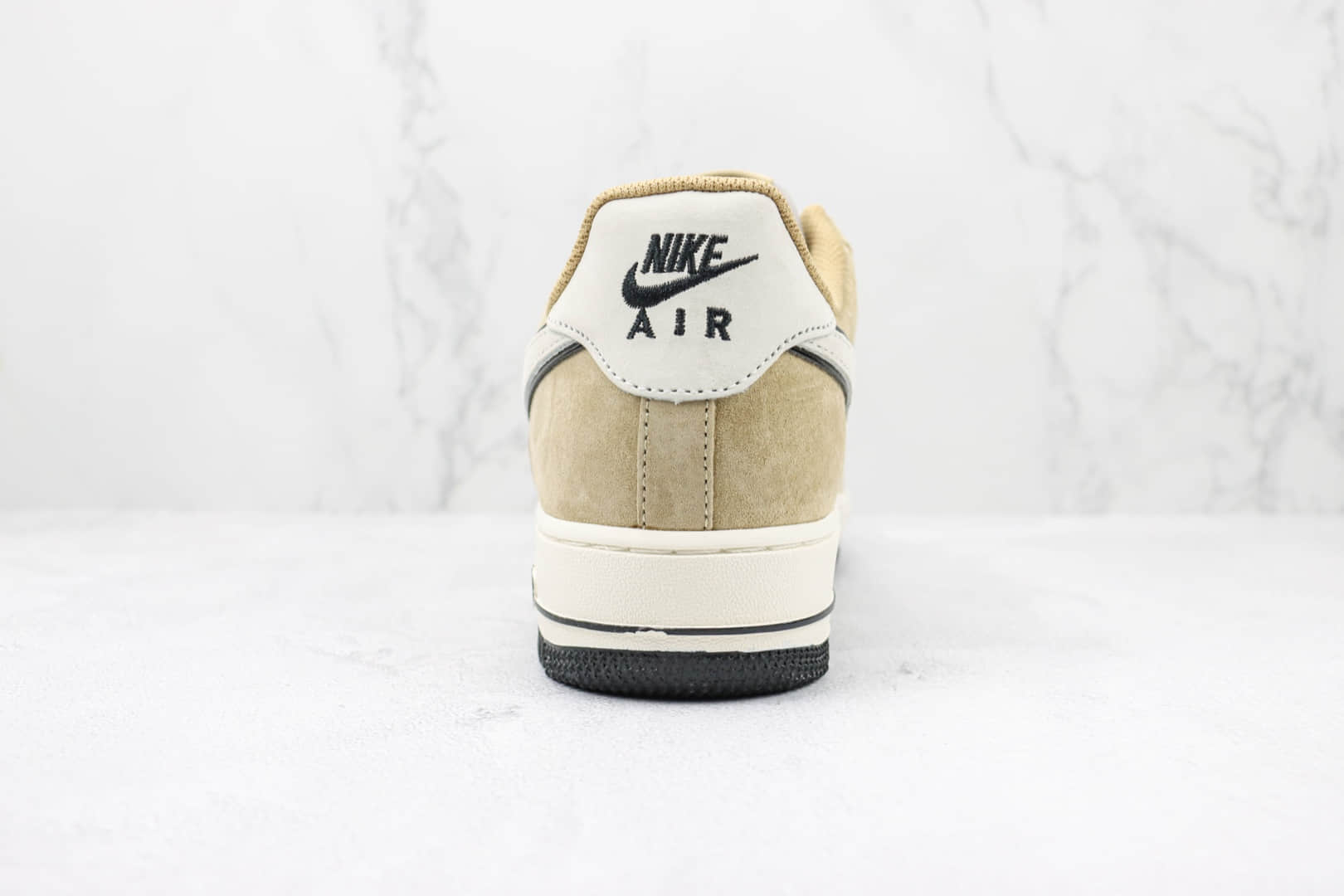 耐克Nike Air Force 1 Low 07纯原版本低帮空军一号棕灰麂皮配色板鞋 耐克空军一号校园板鞋 货号：DK3966-153