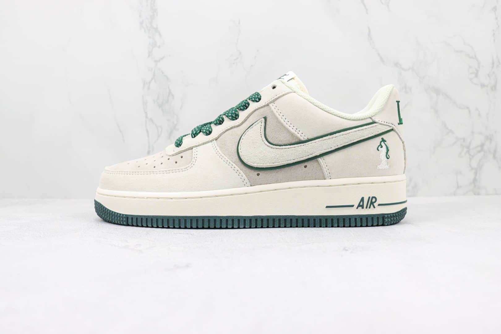 耐克Nike Air Force 1 Low 07纯原版本低帮空军一号灰绿麂皮板鞋 耐克空军一号校园板鞋 货号：DZ3696-002