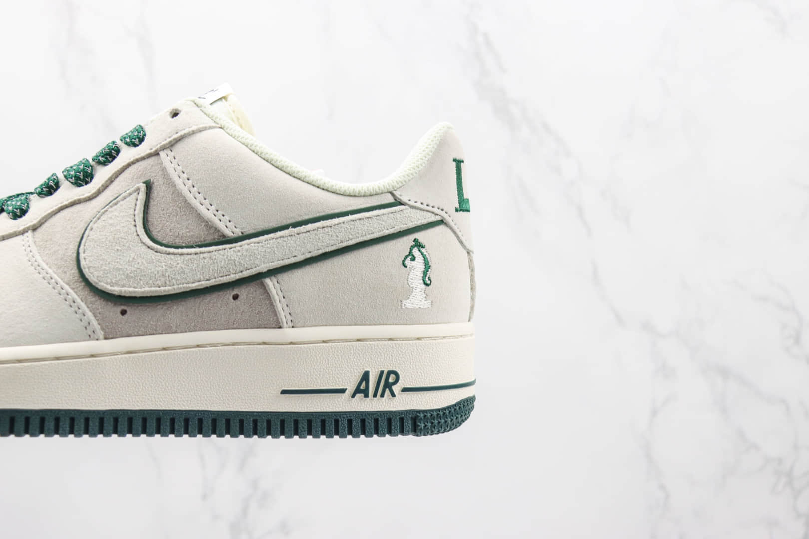 耐克Nike Air Force 1 Low 07纯原版本低帮空军一号灰绿麂皮板鞋 耐克空军一号校园板鞋 货号：DZ3696-002