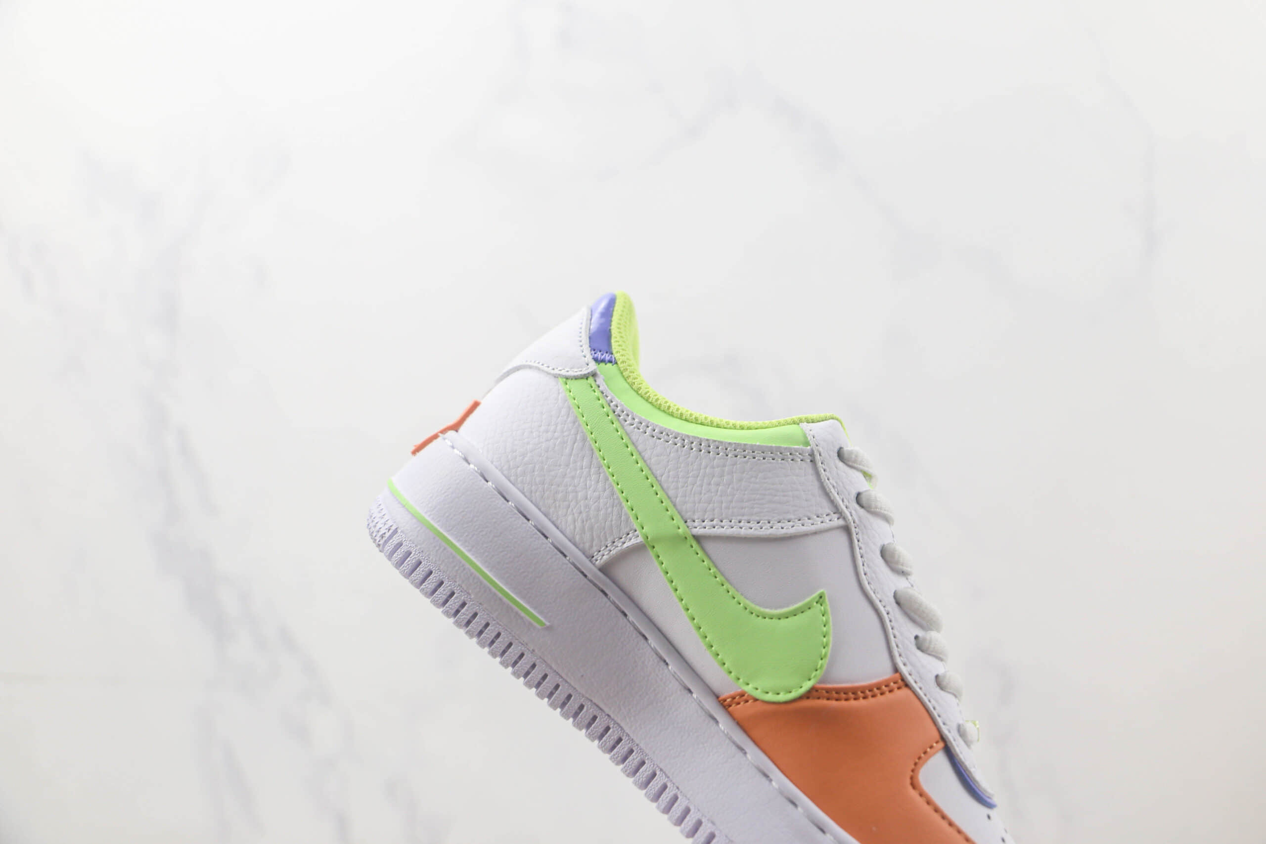 耐克Nike Air Force 1 Shadow Multi-Color纯原版本低帮空军一号白绿橙鸳鸯配色板鞋 耐克空军一号校园板鞋 货号：DX3718-100