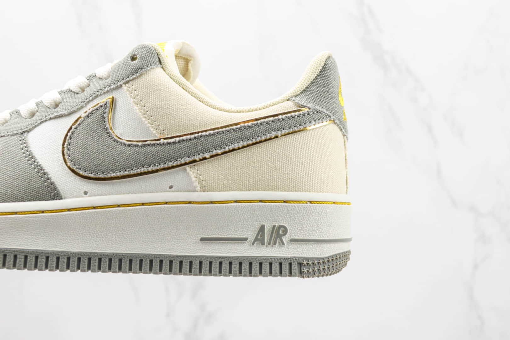 耐克Nike Air Force 1 Low纯原版本低帮空军一号帆布系列米灰拼色板鞋 耐克空军一号校园板鞋 货号：315122-666