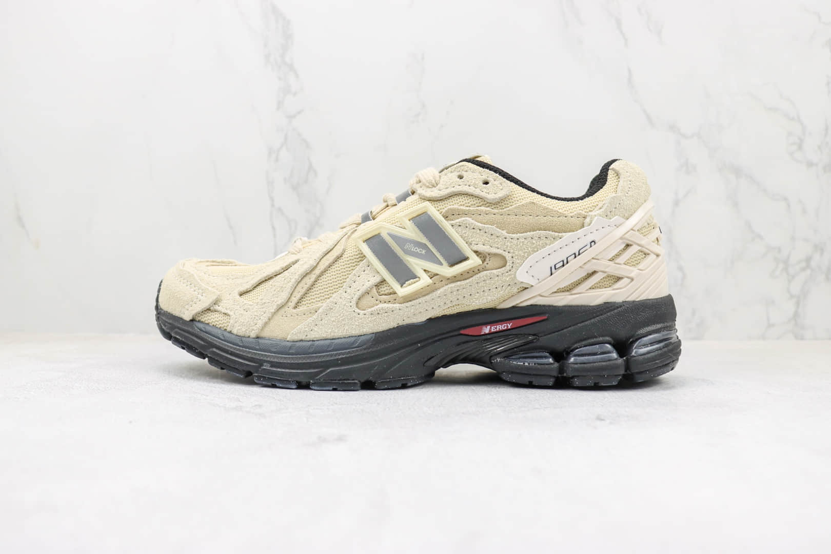 新百伦New Balance 1906R纯原版本NB1906沙漠黄配色复古慢跑鞋 新百伦NB1906系列老爹鞋 货号：M1906DB