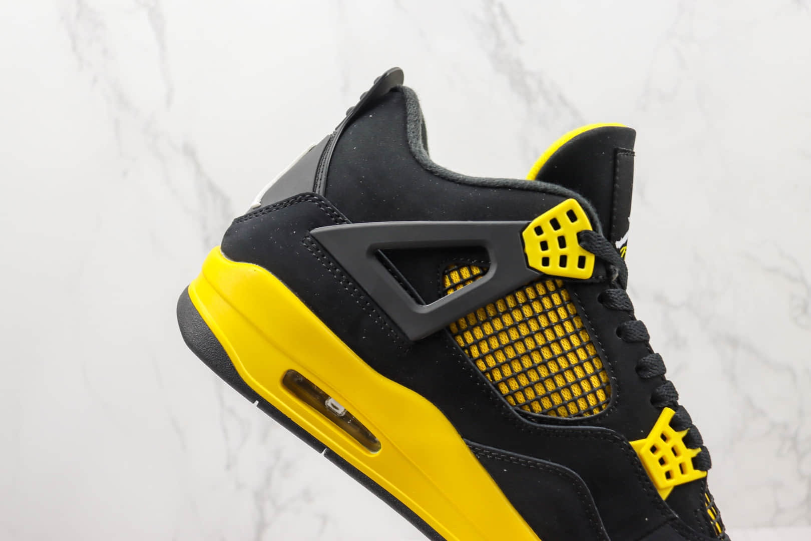 乔丹Air Jordan 4 Retro Thunder纯原版本黑黄色AJ4篮球鞋 天花板AJ系列篮球鞋 货号：DH6927-017